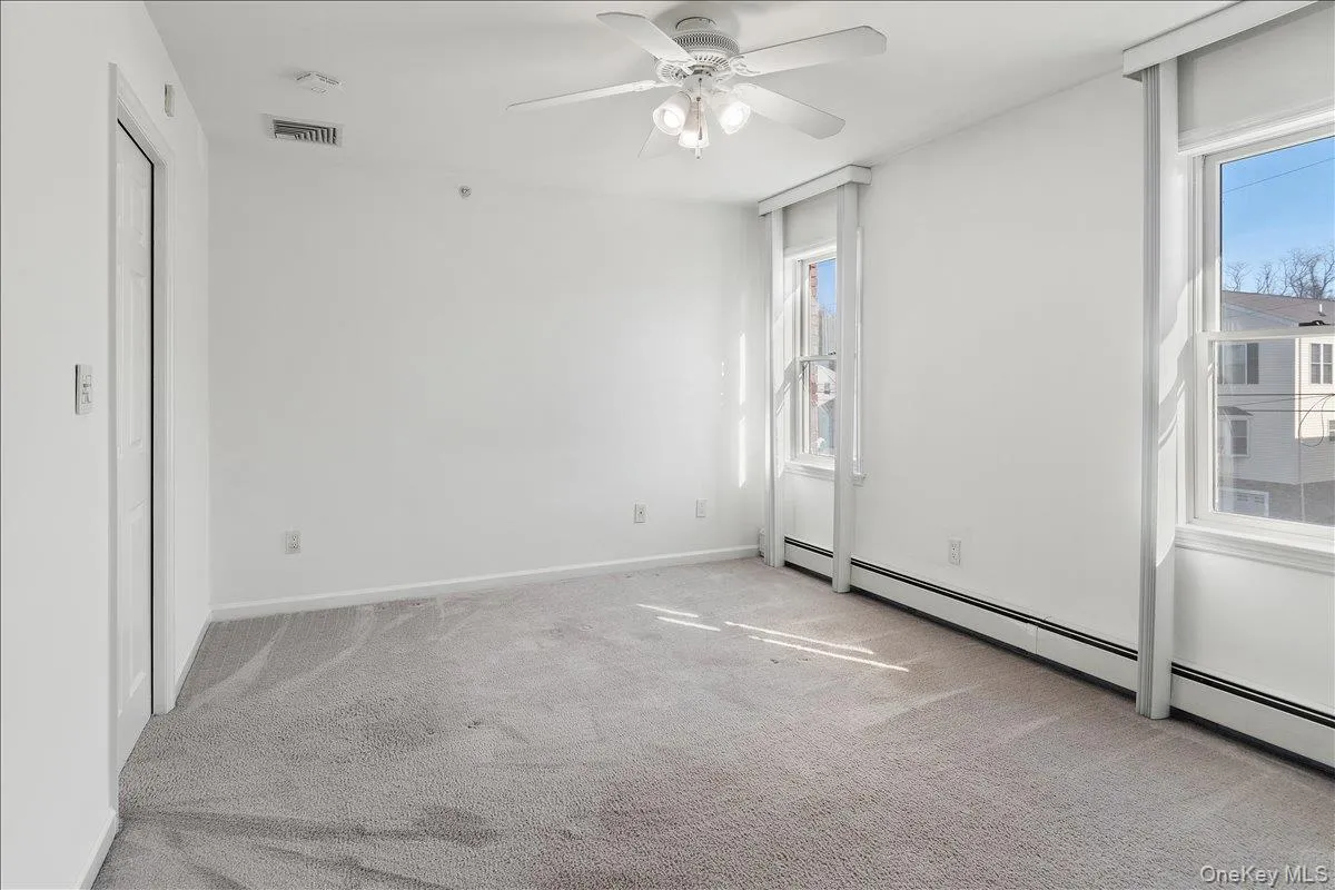 27 Woodside Avenue, Harrison, NY, 3 Bedrooms Bedrooms, 5 Rooms Rooms,2 BathroomsBathrooms,Residential Lease,For Rent,Woodside,0,1010379 27 Woodside Avenue, Harrison, NY, 3 Bedrooms Bedrooms, 5 Rooms Rooms,2 BathroomsBathrooms,Residential Lease,For Rent,Woodside,0,1010379