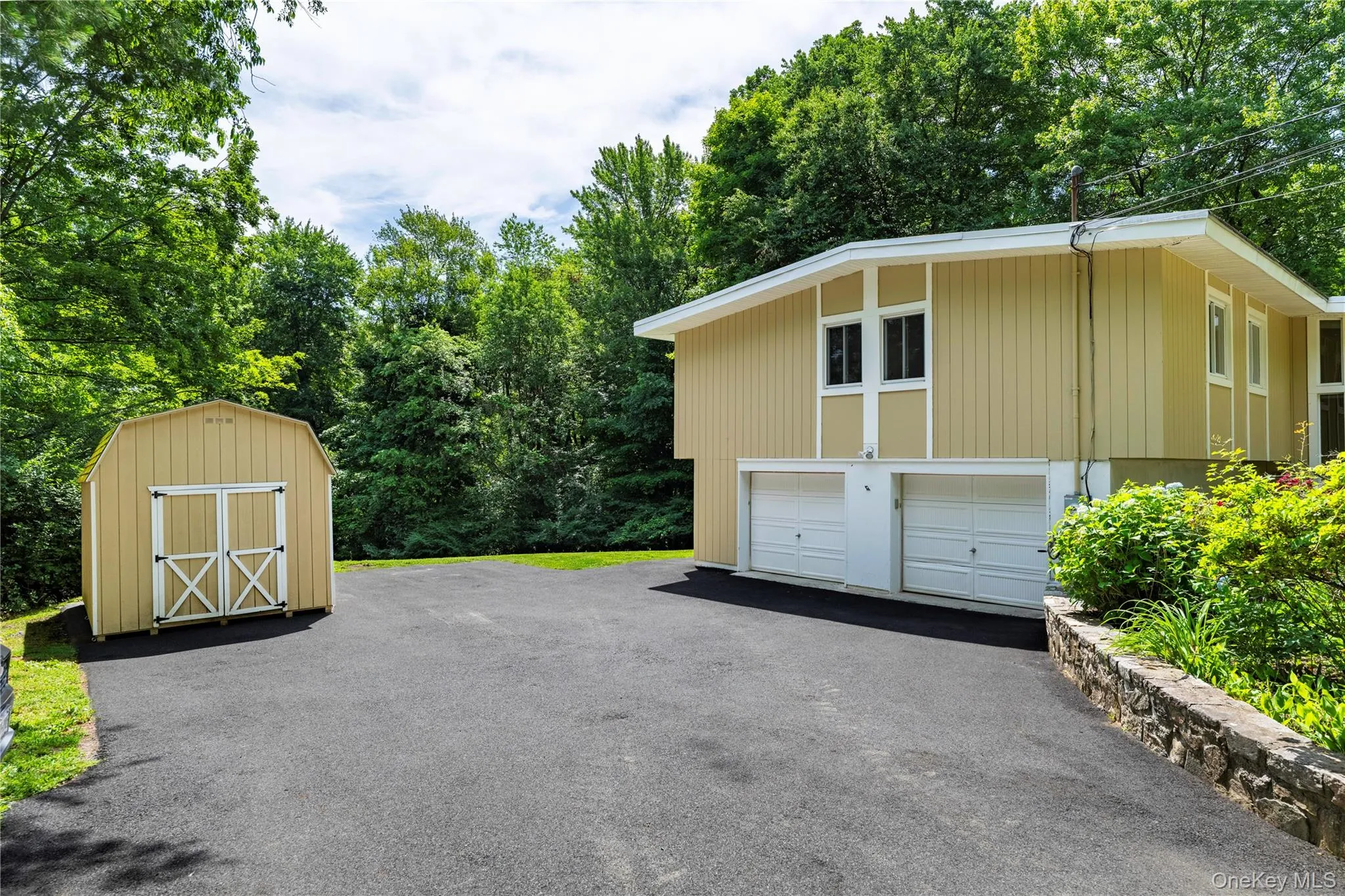 326 Lovell Street, Carmel, NY, 3 Bedrooms Bedrooms, 6 Rooms Rooms,2 BathroomsBathrooms,Residential,For Rent,Lovell,0,1010380 326 Lovell Street, Carmel, NY, 3 Bedrooms Bedrooms, 6 Rooms Rooms,2 BathroomsBathrooms,Residential,For Rent,Lovell,0,1010380
