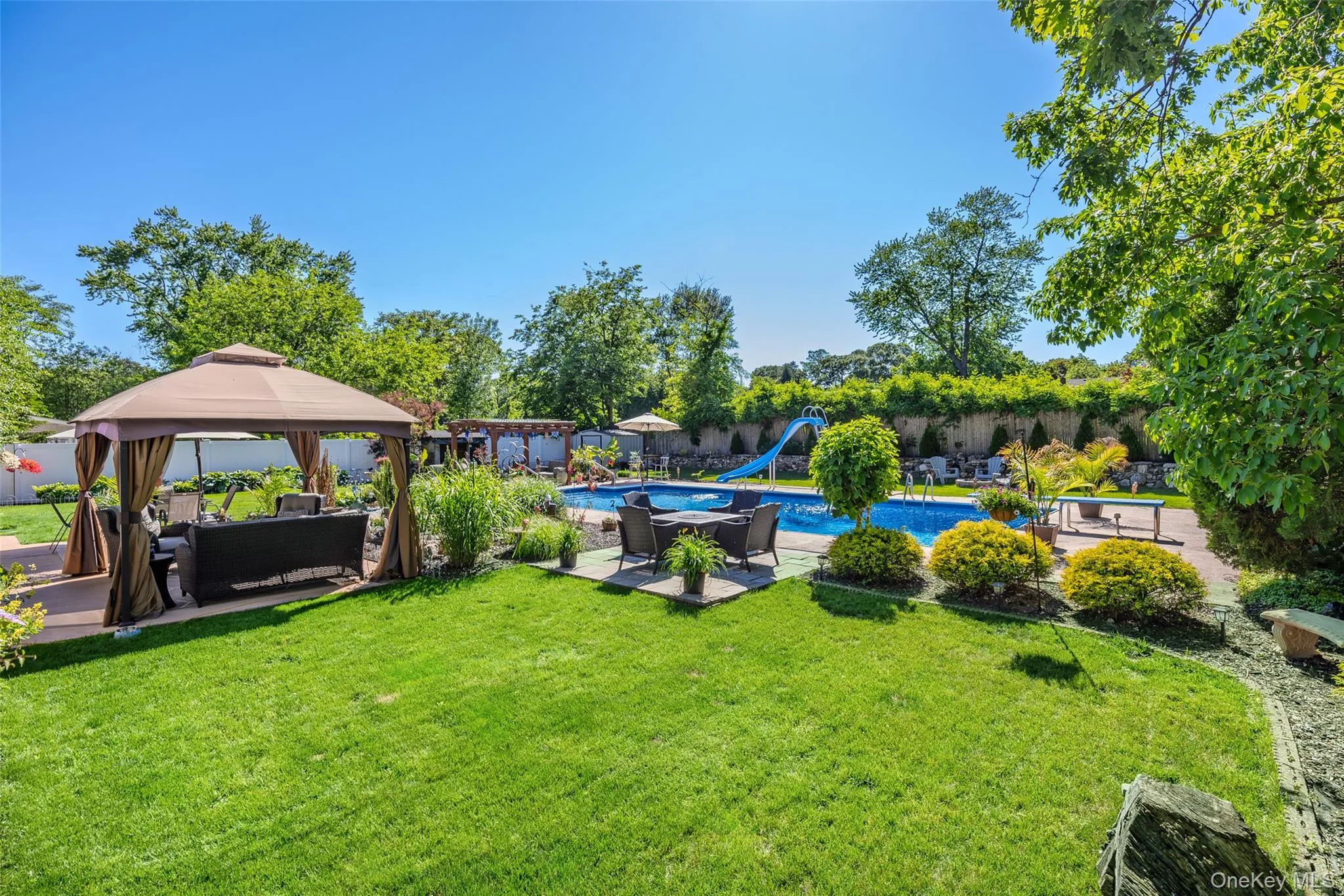 26 Harford Drive, Brookhaven, NY, 3 Bedrooms Bedrooms, 8 Rooms Rooms,2 BathroomsBathrooms,Residential,For Rent,Harford,0,1010381 26 Harford Drive, Brookhaven, NY, 3 Bedrooms Bedrooms, 8 Rooms Rooms,2 BathroomsBathrooms,Residential,For Rent,Harford,0,1010381