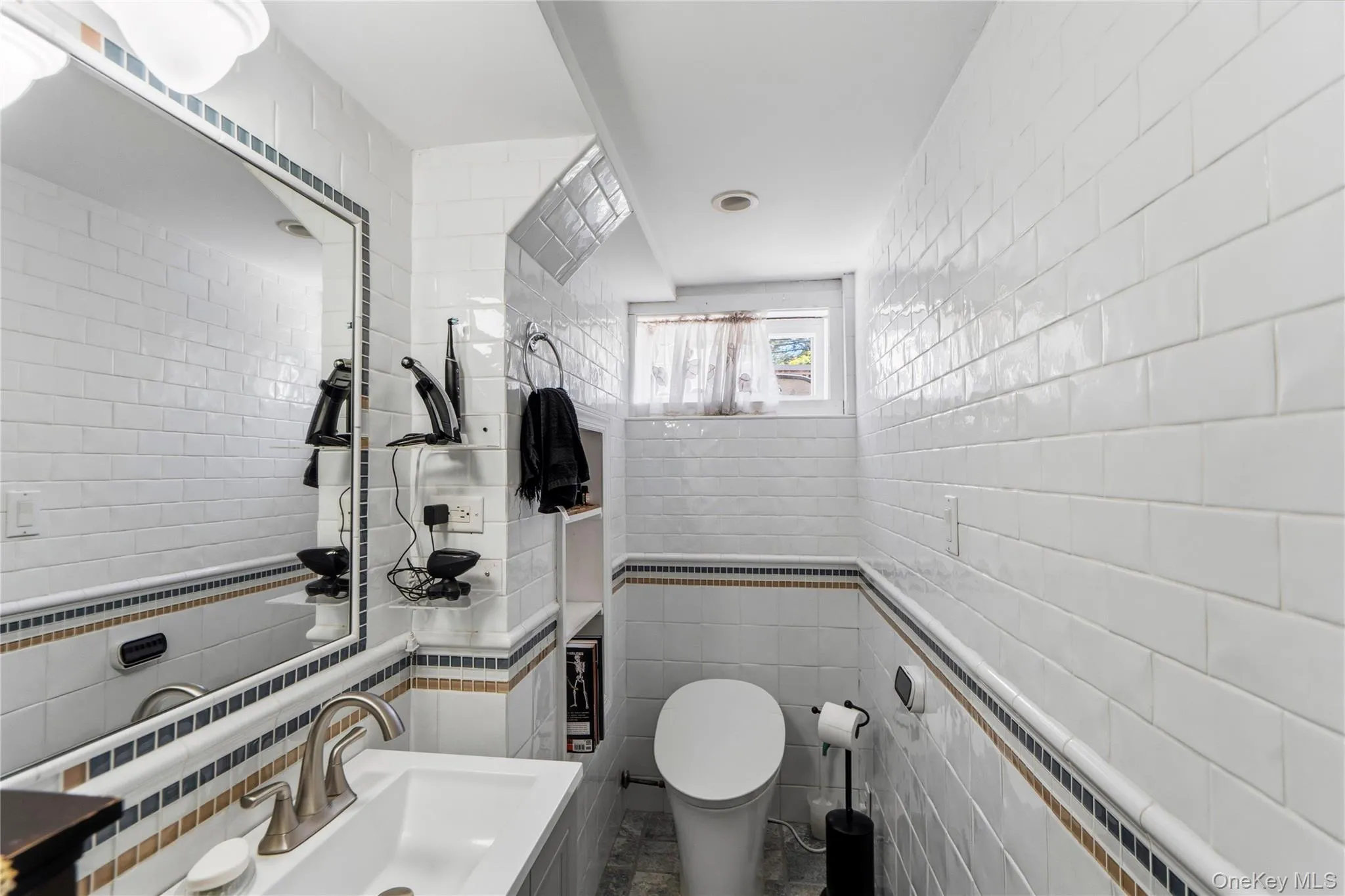 36 Lumur Drive, Islip, NY, 3 Bedrooms Bedrooms, 7 Rooms Rooms,2 BathroomsBathrooms,Residential,For Rent,Lumur,0,1010382 36 Lumur Drive, Islip, NY, 3 Bedrooms Bedrooms, 7 Rooms Rooms,2 BathroomsBathrooms,Residential,For Rent,Lumur,0,1010382