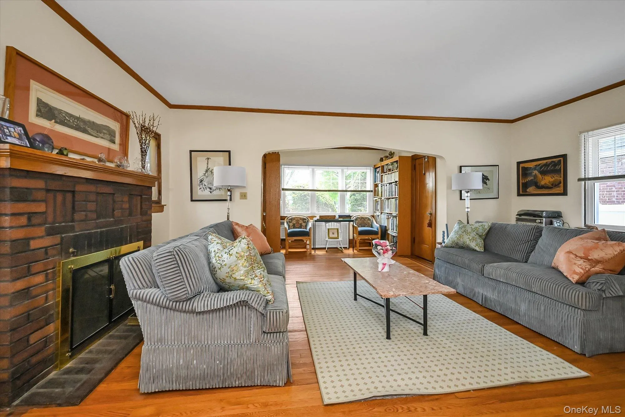 Large Living Room With Fireplace Large Living Room With Fireplace