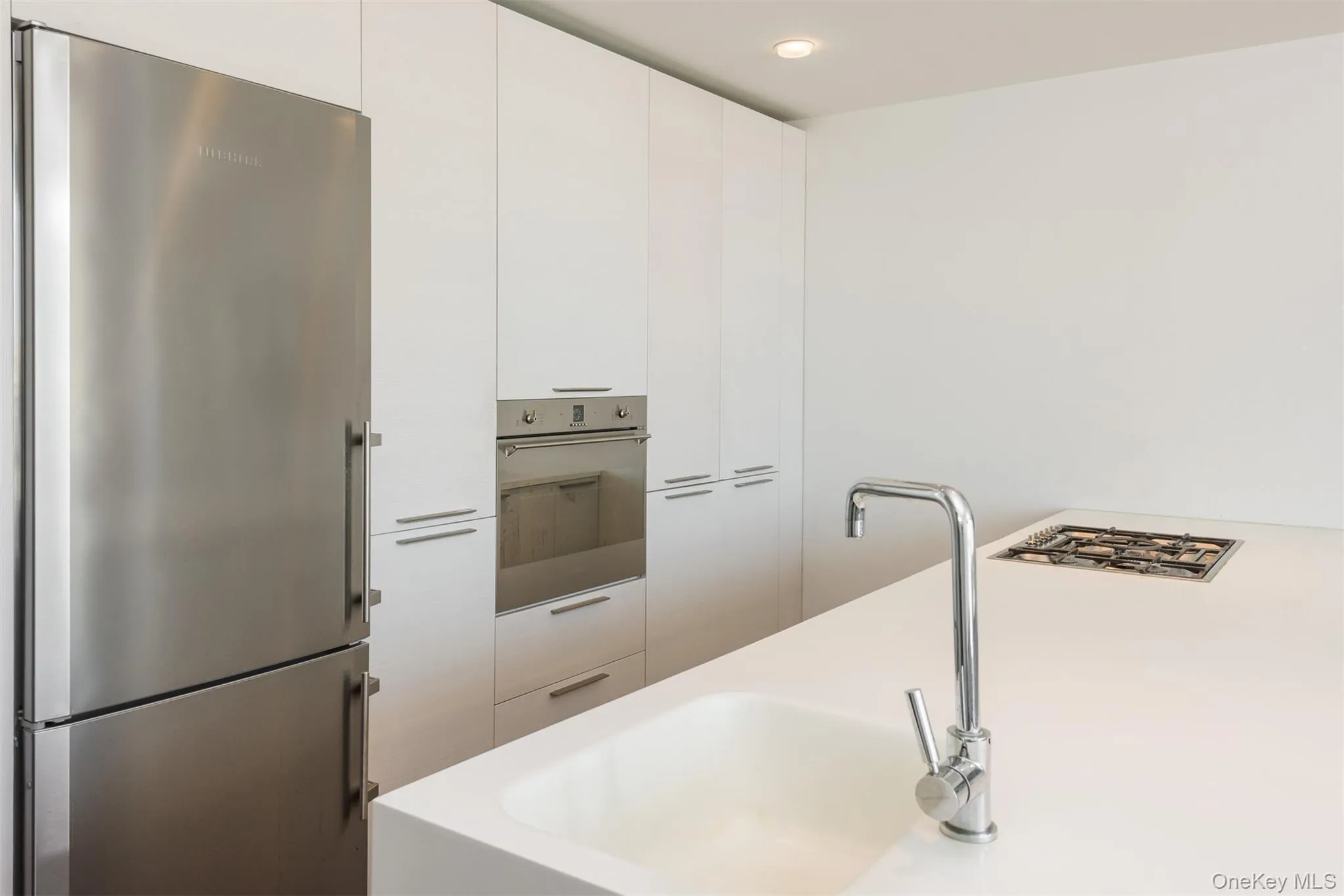 519 Borden Avenue, New York, NY, 2 Bedrooms Bedrooms, 4 Rooms Rooms,2 BathroomsBathrooms,Residential,For Rent,Borden,0,1010391 519 Borden Avenue, New York, NY, 2 Bedrooms Bedrooms, 4 Rooms Rooms,2 BathroomsBathrooms,Residential,For Rent,Borden,0,1010391