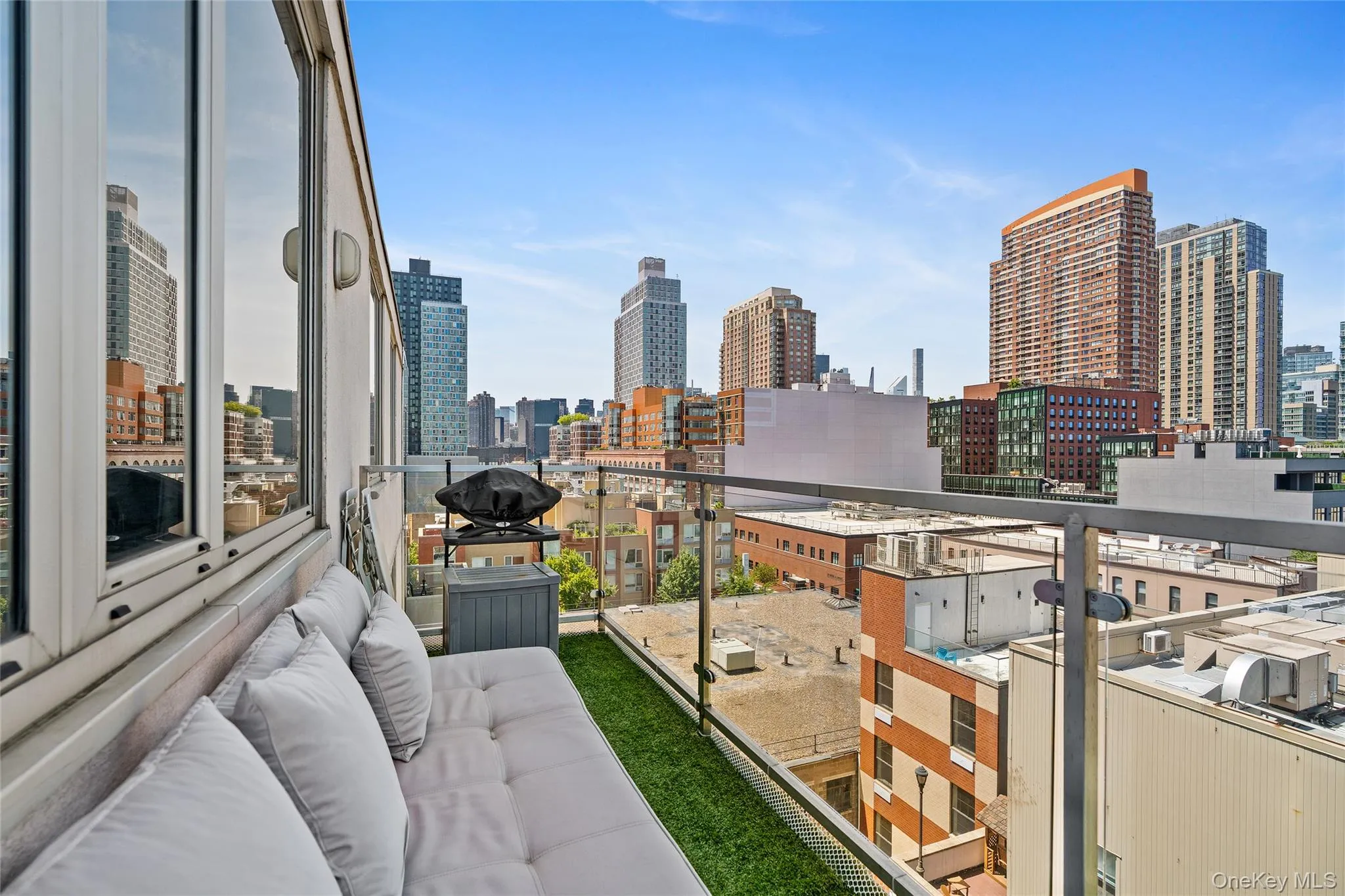 519 Borden Avenue, New York, NY, 2 Bedrooms Bedrooms, 4 Rooms Rooms,2 BathroomsBathrooms,Residential,For Rent,Borden,0,1010391 519 Borden Avenue, New York, NY, 2 Bedrooms Bedrooms, 4 Rooms Rooms,2 BathroomsBathrooms,Residential,For Rent,Borden,0,1010391