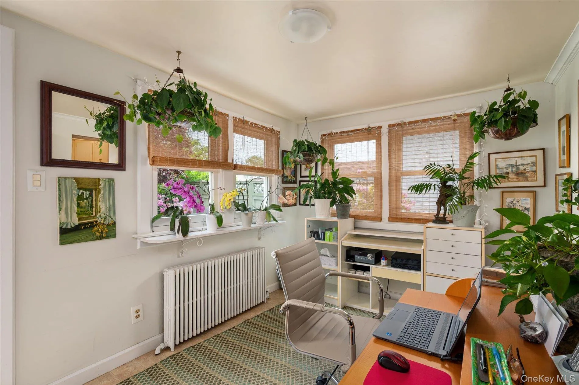 63 Cedar Road, North Hempstead, NY, 3 Bedrooms Bedrooms, 7 Rooms Rooms,1 BathroomBathrooms,Residential,For Rent,Cedar,0,1010392 63 Cedar Road, North Hempstead, NY, 3 Bedrooms Bedrooms, 7 Rooms Rooms,1 BathroomBathrooms,Residential,For Rent,Cedar,0,1010392