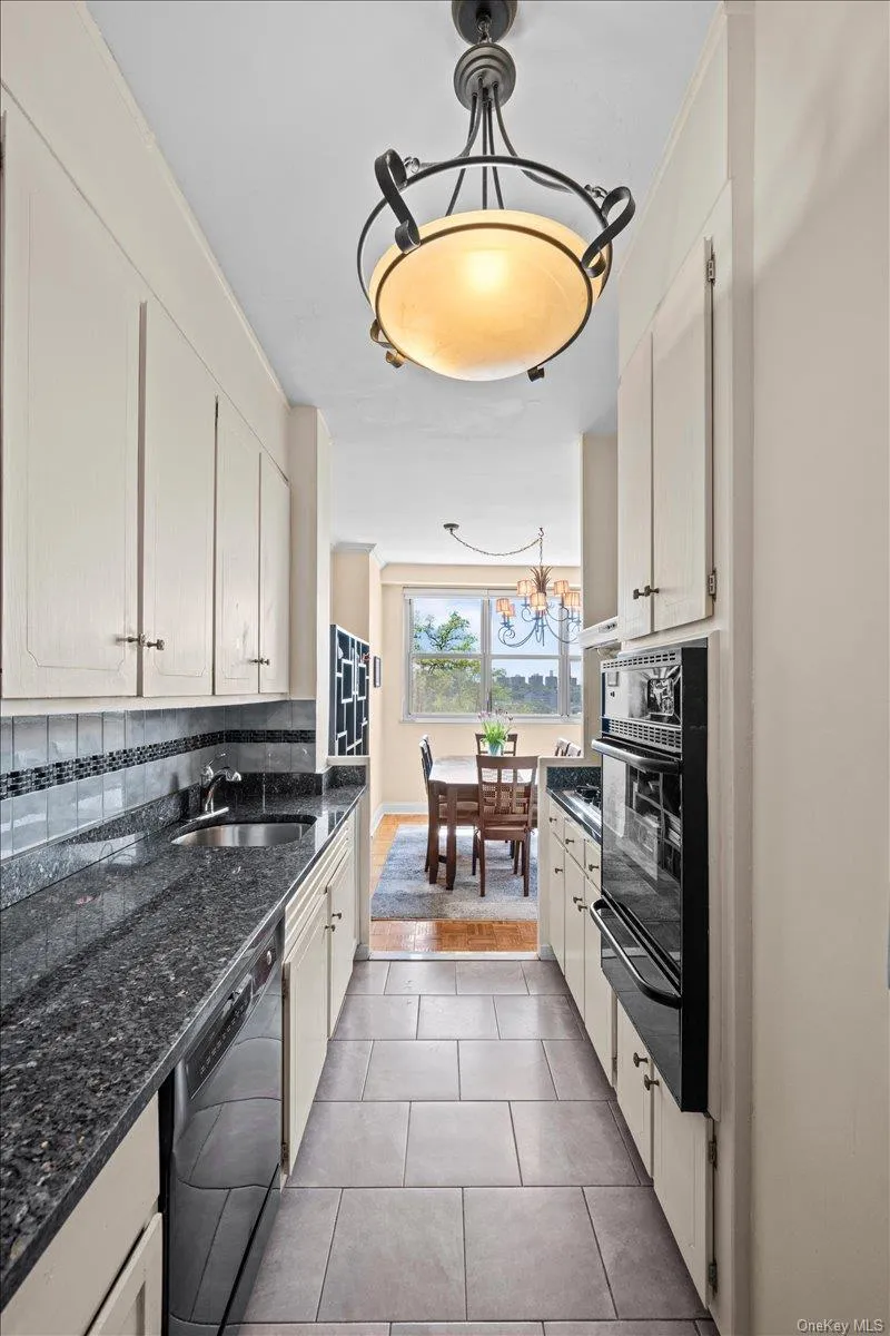 555 Kappock Street, New York, NY, 2 Bedrooms Bedrooms, 5 Rooms Rooms,2 BathroomsBathrooms,Residential,For Rent,Kappock,0,1010394 555 Kappock Street, New York, NY, 2 Bedrooms Bedrooms, 5 Rooms Rooms,2 BathroomsBathrooms,Residential,For Rent,Kappock,0,1010394