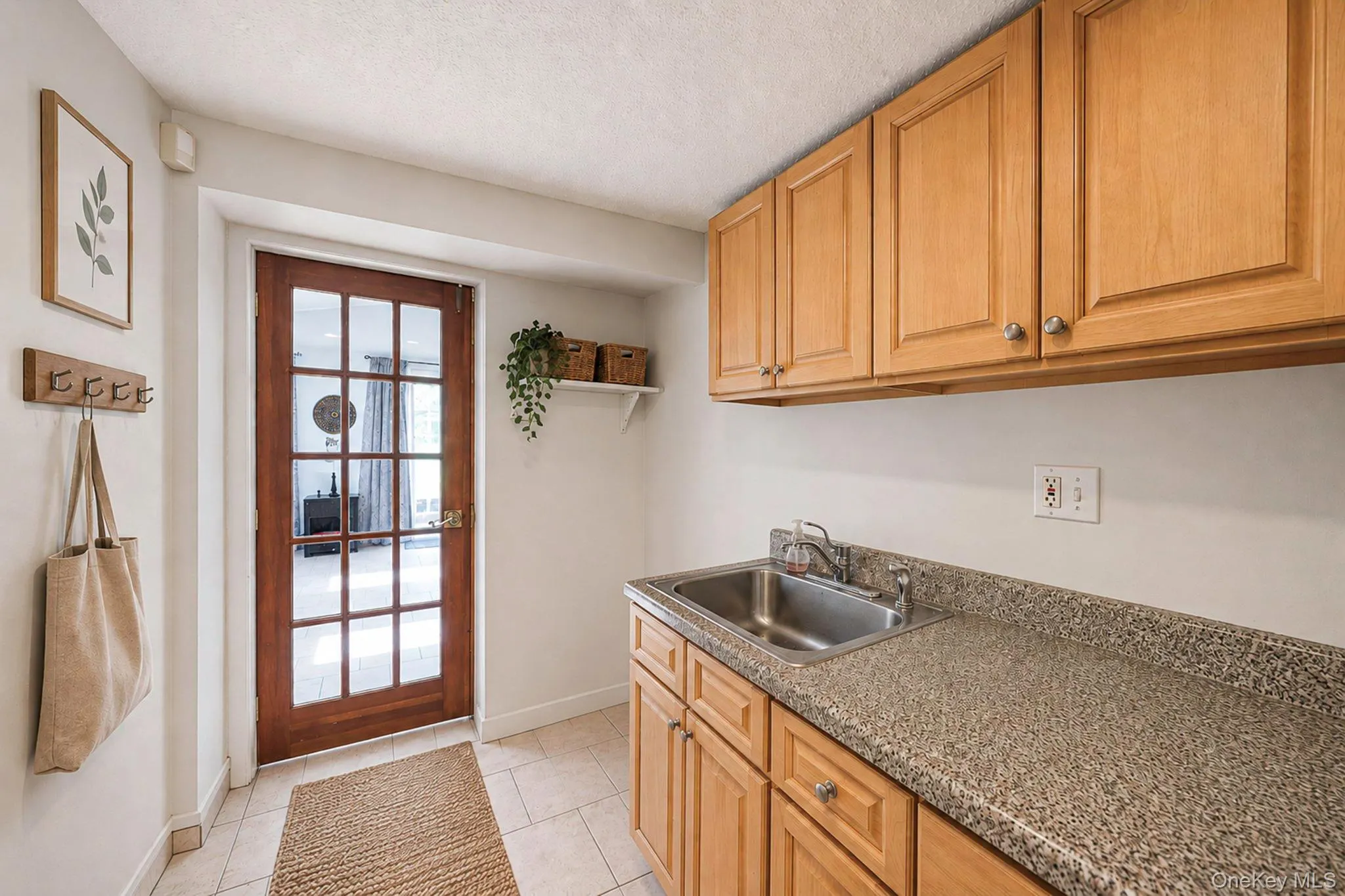 68 Myles Avenue, Hempstead, NY, 3 Bedrooms Bedrooms, 10 Rooms Rooms,3 BathroomsBathrooms,Residential,For Rent,Myles,0,1010395 68 Myles Avenue, Hempstead, NY, 3 Bedrooms Bedrooms, 10 Rooms Rooms,3 BathroomsBathrooms,Residential,For Rent,Myles,0,1010395