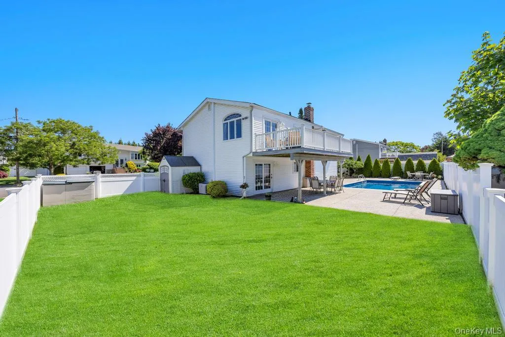 25 Laurel Place, Oyster Bay, NY, 5 Bedrooms Bedrooms, 10 Rooms Rooms,3 BathroomsBathrooms,Residential,For Rent,Laurel,0,1010397 25 Laurel Place, Oyster Bay, NY, 5 Bedrooms Bedrooms, 10 Rooms Rooms,3 BathroomsBathrooms,Residential,For Rent,Laurel,0,1010397