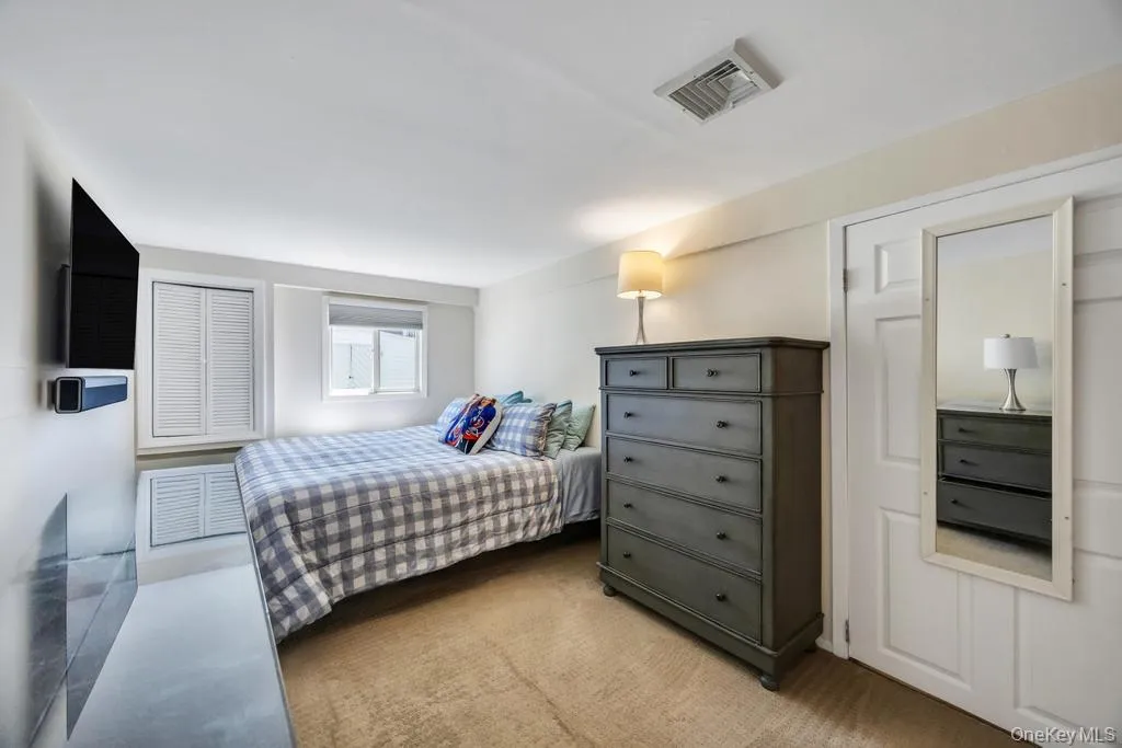 25 Laurel Place, Oyster Bay, NY, 5 Bedrooms Bedrooms, 10 Rooms Rooms,3 BathroomsBathrooms,Residential,For Rent,Laurel,0,1010397 25 Laurel Place, Oyster Bay, NY, 5 Bedrooms Bedrooms, 10 Rooms Rooms,3 BathroomsBathrooms,Residential,For Rent,Laurel,0,1010397