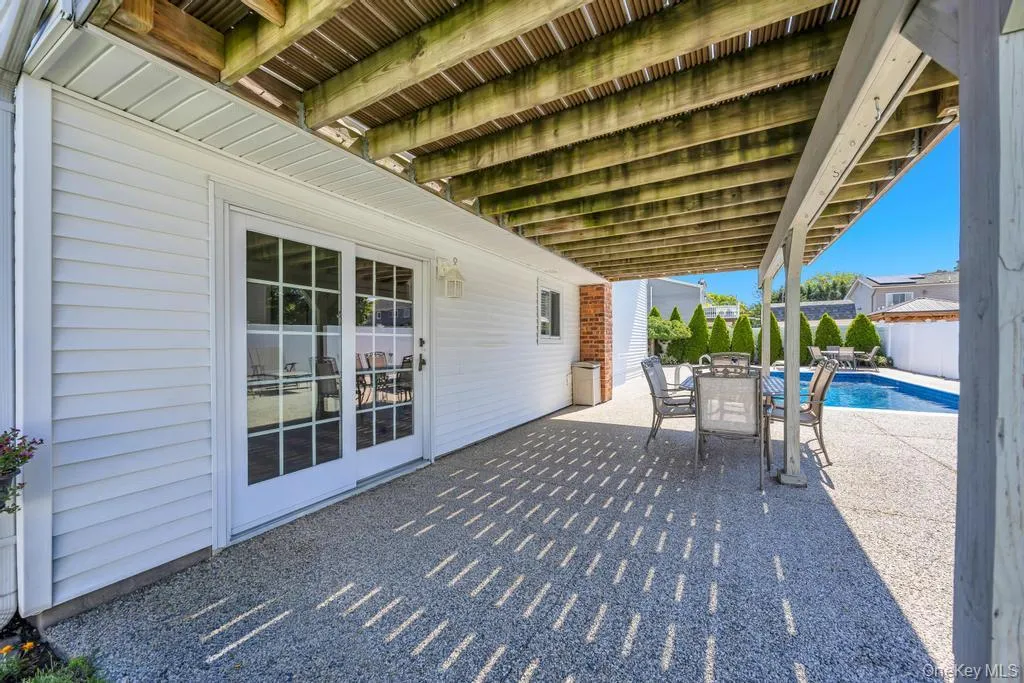 25 Laurel Place, Oyster Bay, NY, 5 Bedrooms Bedrooms, 10 Rooms Rooms,3 BathroomsBathrooms,Residential,For Rent,Laurel,0,1010397 25 Laurel Place, Oyster Bay, NY, 5 Bedrooms Bedrooms, 10 Rooms Rooms,3 BathroomsBathrooms,Residential,For Rent,Laurel,0,1010397