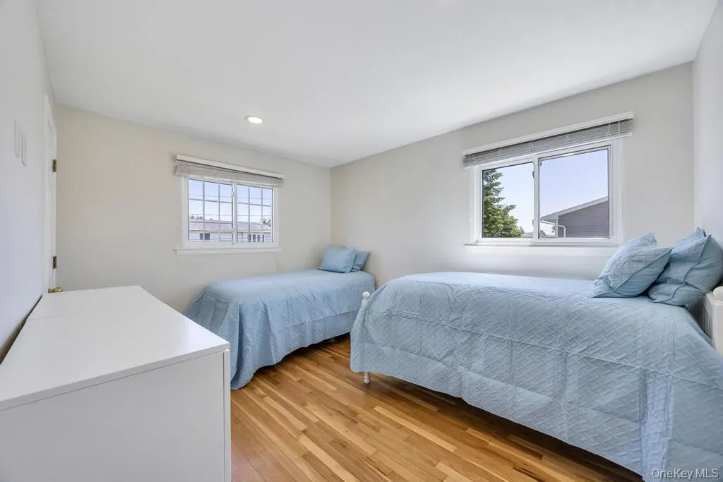 25 Laurel Place, Oyster Bay, NY, 5 Bedrooms Bedrooms, 10 Rooms Rooms,3 BathroomsBathrooms,Residential,For Rent,Laurel,0,1010397 25 Laurel Place, Oyster Bay, NY, 5 Bedrooms Bedrooms, 10 Rooms Rooms,3 BathroomsBathrooms,Residential,For Rent,Laurel,0,1010397