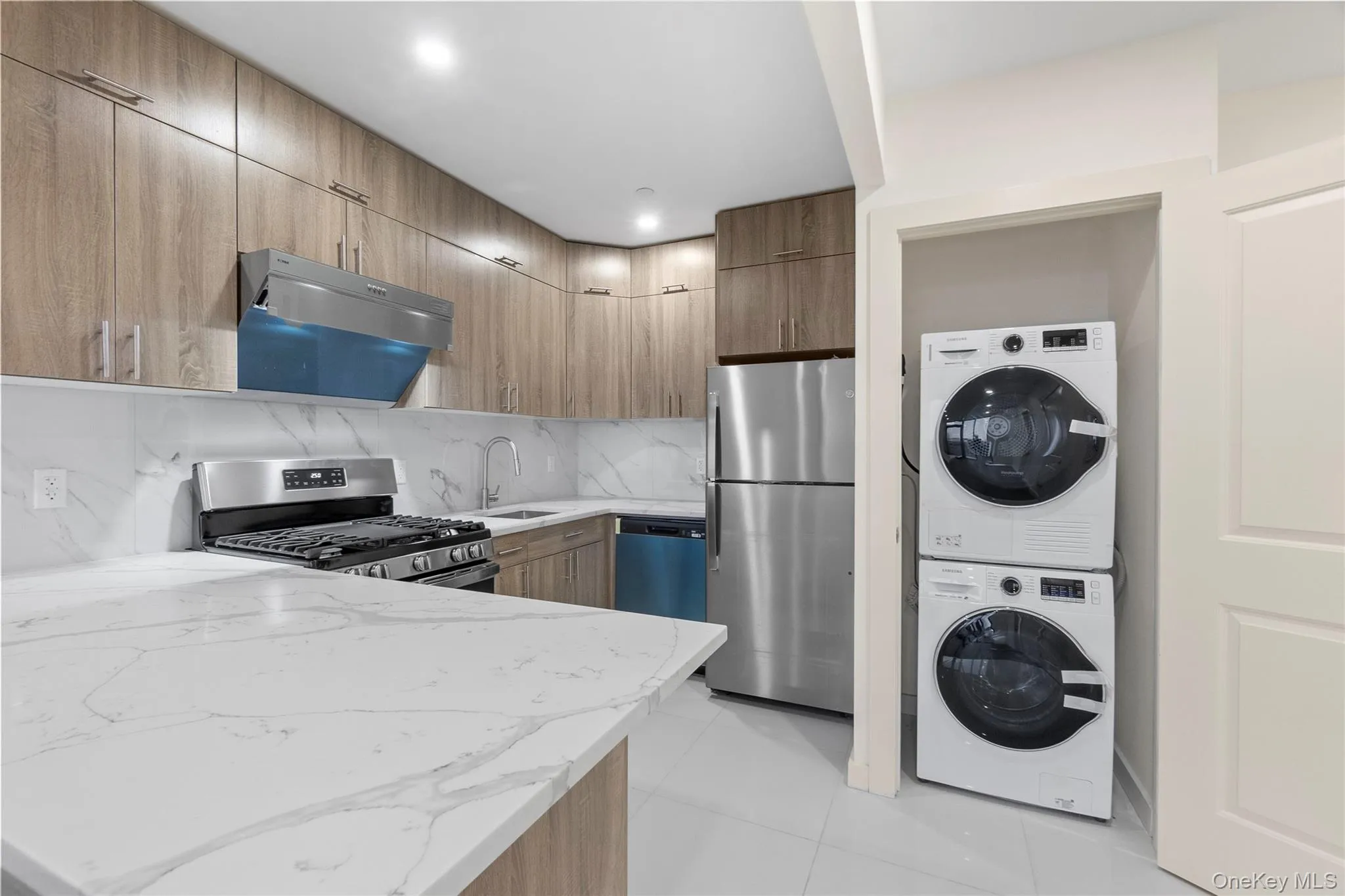 124-28 Queens Boulevard, New York, NY, 1 Bedroom Bedrooms, 3 Rooms Rooms,1 BathroomBathrooms,Residential,For Rent,Queens,0,1010403 124-28 Queens Boulevard, New York, NY, 1 Bedroom Bedrooms, 3 Rooms Rooms,1 BathroomBathrooms,Residential,For Rent,Queens,0,1010403