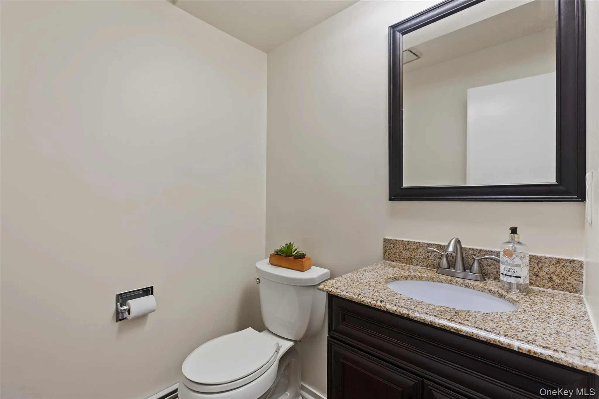 122 Woods Brooke Circle, Ossining, NY, 2 Bedrooms Bedrooms, 5 Rooms Rooms,2 BathroomsBathrooms,Residential,For Rent,Woods Brooke,0,1010405 122 Woods Brooke Circle, Ossining, NY, 2 Bedrooms Bedrooms, 5 Rooms Rooms,2 BathroomsBathrooms,Residential,For Rent,Woods Brooke,0,1010405