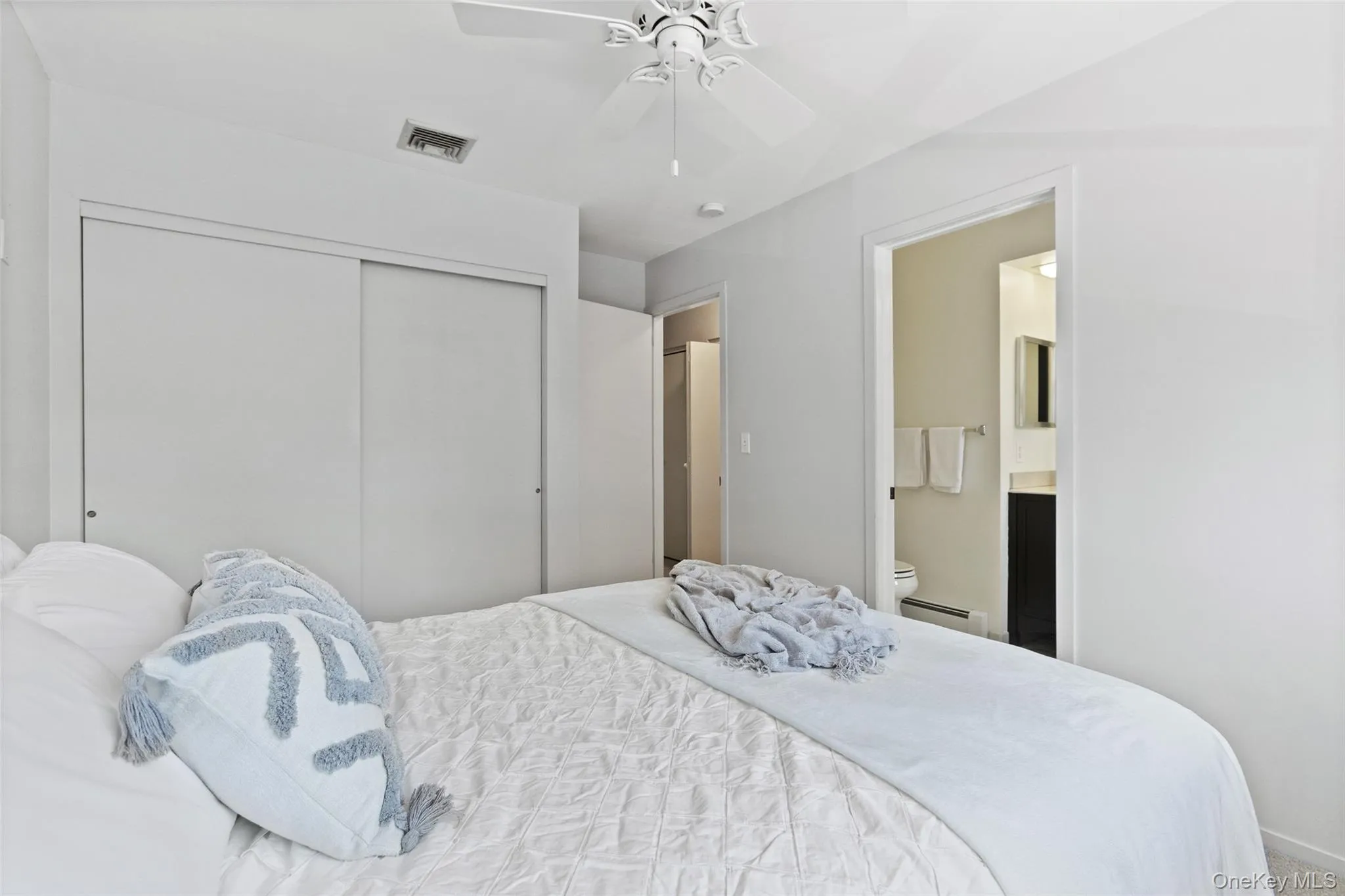 122 Woods Brooke Circle, Ossining, NY, 2 Bedrooms Bedrooms, 5 Rooms Rooms,2 BathroomsBathrooms,Residential,For Rent,Woods Brooke,0,1010405 122 Woods Brooke Circle, Ossining, NY, 2 Bedrooms Bedrooms, 5 Rooms Rooms,2 BathroomsBathrooms,Residential,For Rent,Woods Brooke,0,1010405