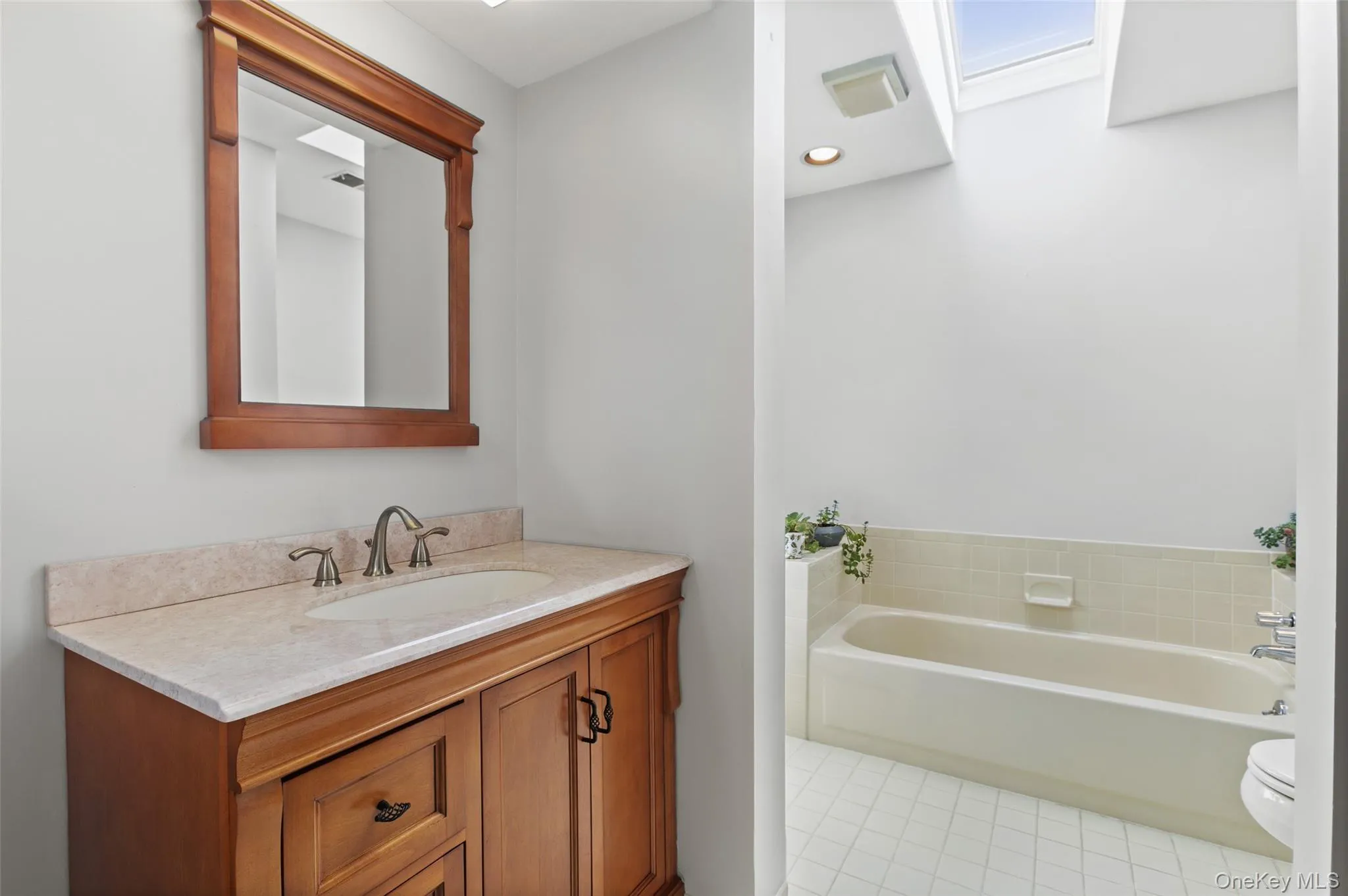 122 Woods Brooke Circle, Ossining, NY, 2 Bedrooms Bedrooms, 5 Rooms Rooms,2 BathroomsBathrooms,Residential,For Rent,Woods Brooke,0,1010405 122 Woods Brooke Circle, Ossining, NY, 2 Bedrooms Bedrooms, 5 Rooms Rooms,2 BathroomsBathrooms,Residential,For Rent,Woods Brooke,0,1010405