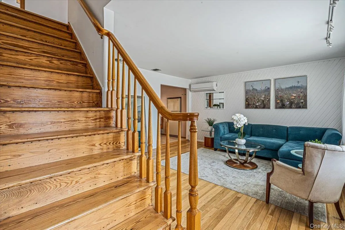 226 Margaret Drive, Hempstead, NY, 4 Bedrooms Bedrooms, 8 Rooms Rooms,2 BathroomsBathrooms,Residential,For Rent,Margaret,0,1010406 226 Margaret Drive, Hempstead, NY, 4 Bedrooms Bedrooms, 8 Rooms Rooms,2 BathroomsBathrooms,Residential,For Rent,Margaret,0,1010406