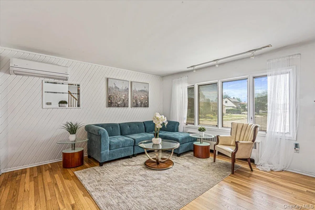 226 Margaret Drive, Hempstead, NY, 4 Bedrooms Bedrooms, 8 Rooms Rooms,2 BathroomsBathrooms,Residential,For Rent,Margaret,0,1010406 226 Margaret Drive, Hempstead, NY, 4 Bedrooms Bedrooms, 8 Rooms Rooms,2 BathroomsBathrooms,Residential,For Rent,Margaret,0,1010406