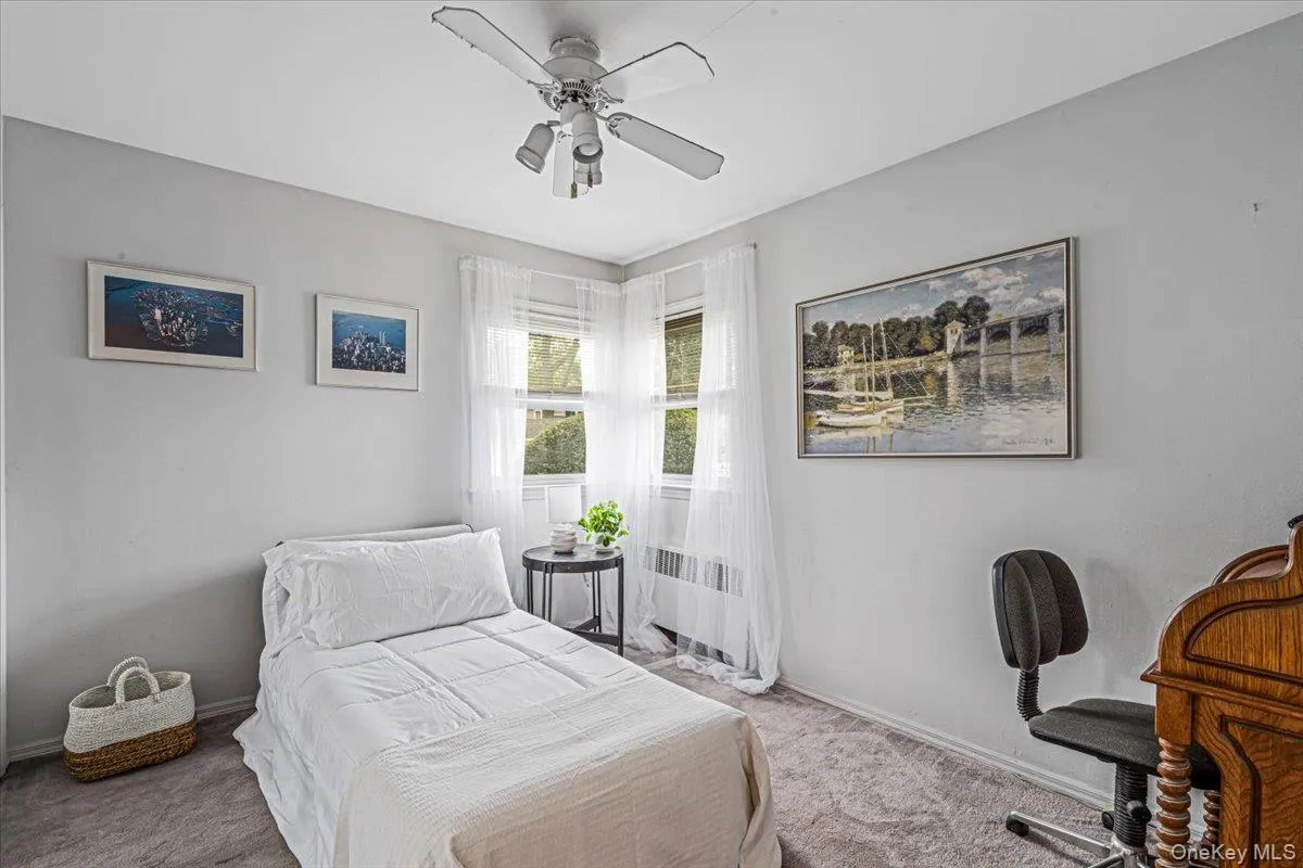 226 Margaret Drive, Hempstead, NY, 4 Bedrooms Bedrooms, 8 Rooms Rooms,2 BathroomsBathrooms,Residential,For Rent,Margaret,0,1010406 226 Margaret Drive, Hempstead, NY, 4 Bedrooms Bedrooms, 8 Rooms Rooms,2 BathroomsBathrooms,Residential,For Rent,Margaret,0,1010406