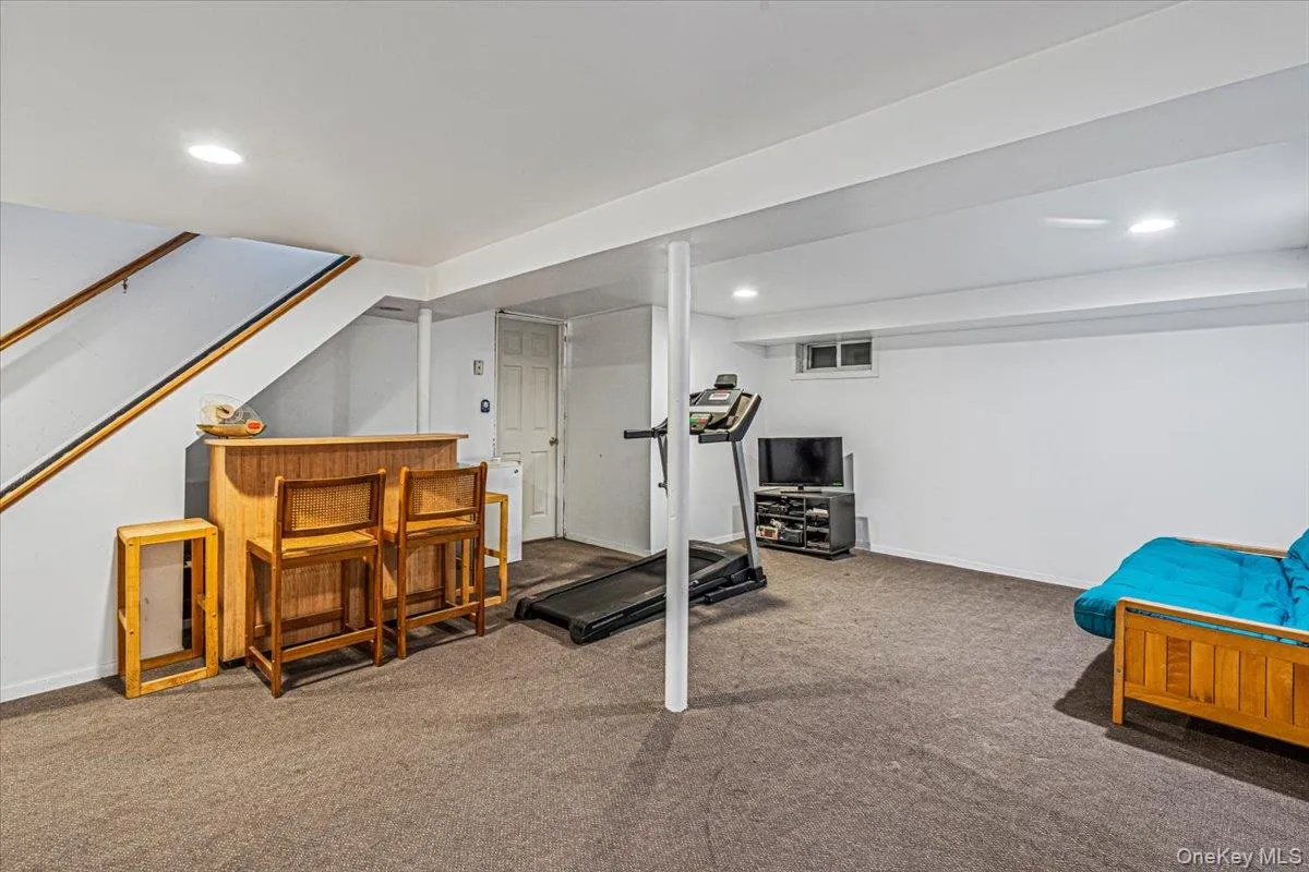 226 Margaret Drive, Hempstead, NY, 4 Bedrooms Bedrooms, 8 Rooms Rooms,2 BathroomsBathrooms,Residential,For Rent,Margaret,0,1010406 226 Margaret Drive, Hempstead, NY, 4 Bedrooms Bedrooms, 8 Rooms Rooms,2 BathroomsBathrooms,Residential,For Rent,Margaret,0,1010406