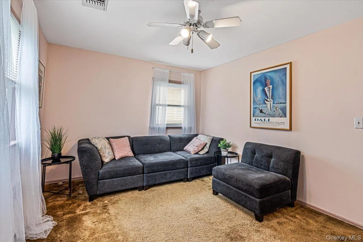 226 Margaret Drive, Hempstead, NY, 4 Bedrooms Bedrooms, 8 Rooms Rooms,2 BathroomsBathrooms,Residential,For Rent,Margaret,0,1010406 226 Margaret Drive, Hempstead, NY, 4 Bedrooms Bedrooms, 8 Rooms Rooms,2 BathroomsBathrooms,Residential,For Rent,Margaret,0,1010406