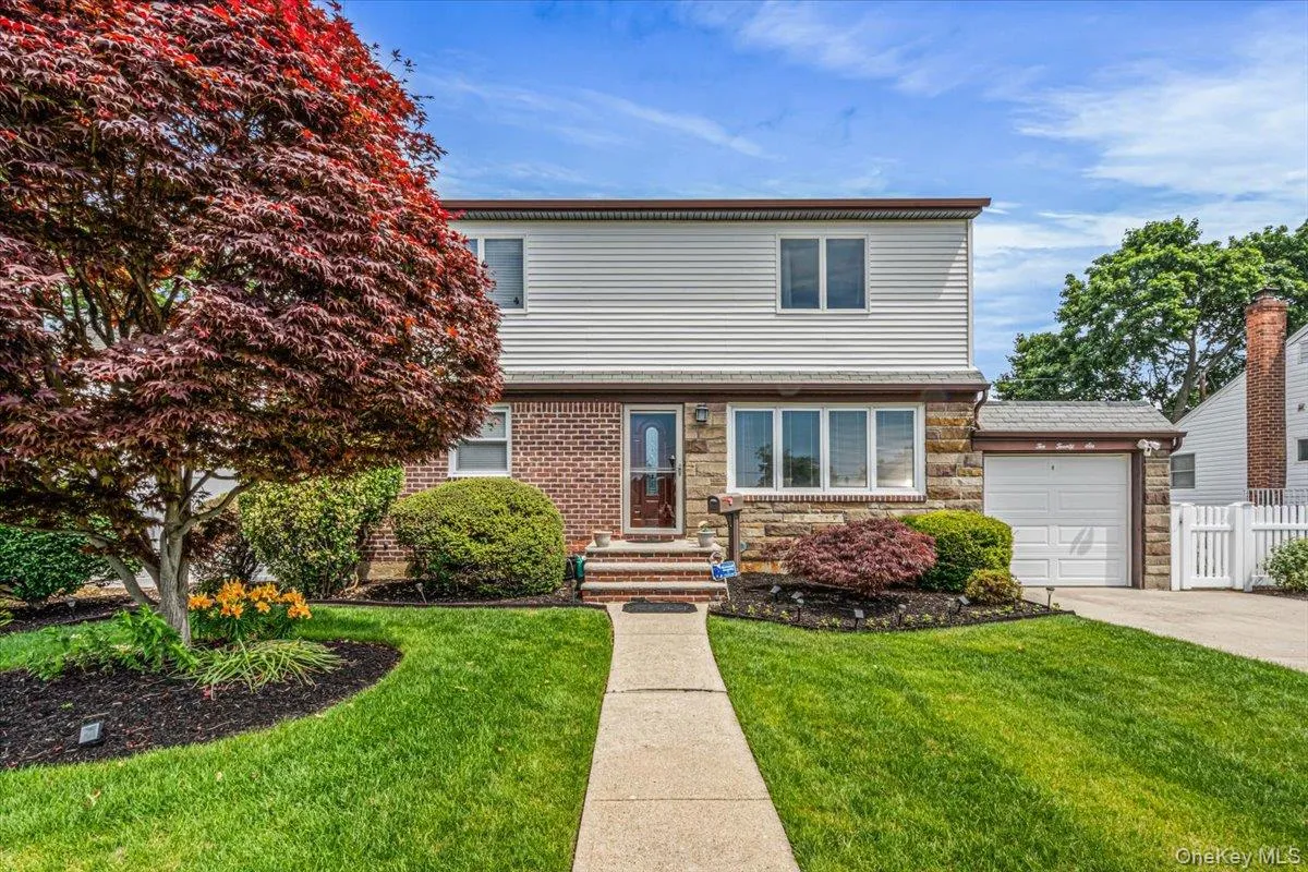 226 Margaret Drive, Hempstead, NY, 4 Bedrooms Bedrooms, 8 Rooms Rooms,2 BathroomsBathrooms,Residential,For Rent,Margaret,0,1010406 226 Margaret Drive, Hempstead, NY, 4 Bedrooms Bedrooms, 8 Rooms Rooms,2 BathroomsBathrooms,Residential,For Rent,Margaret,0,1010406