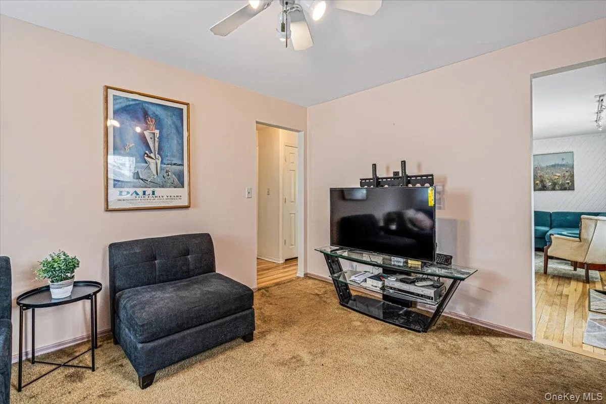 226 Margaret Drive, Hempstead, NY, 4 Bedrooms Bedrooms, 8 Rooms Rooms,2 BathroomsBathrooms,Residential,For Rent,Margaret,0,1010406 226 Margaret Drive, Hempstead, NY, 4 Bedrooms Bedrooms, 8 Rooms Rooms,2 BathroomsBathrooms,Residential,For Rent,Margaret,0,1010406