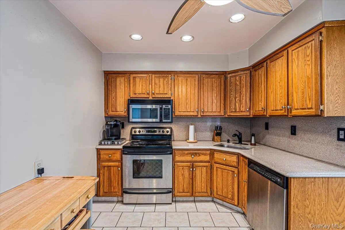 226 Margaret Drive, Hempstead, NY, 4 Bedrooms Bedrooms, 8 Rooms Rooms,2 BathroomsBathrooms,Residential,For Rent,Margaret,0,1010406 226 Margaret Drive, Hempstead, NY, 4 Bedrooms Bedrooms, 8 Rooms Rooms,2 BathroomsBathrooms,Residential,For Rent,Margaret,0,1010406