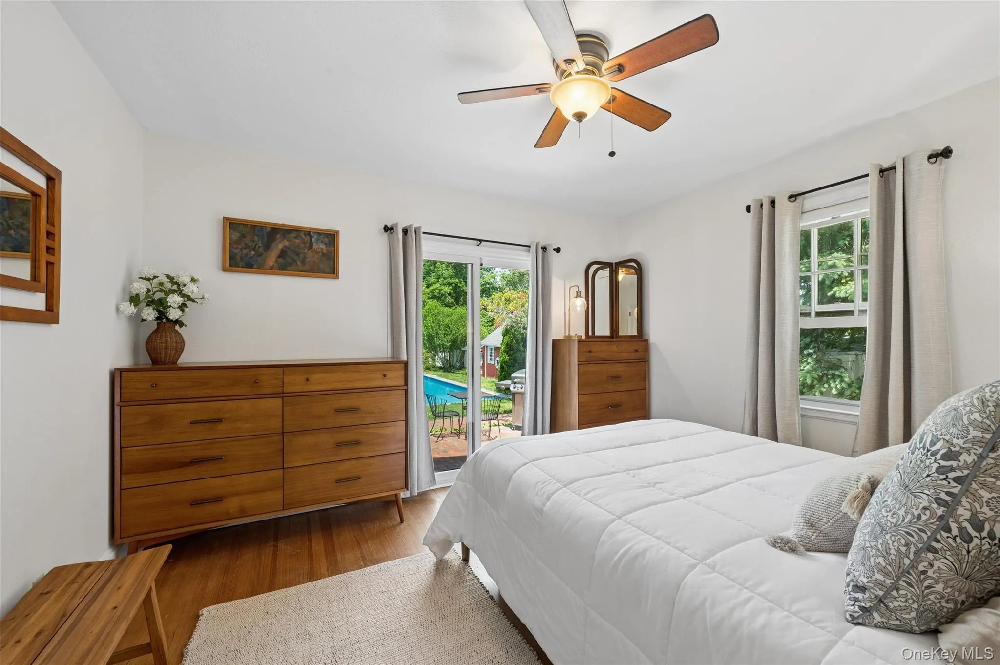 16 Union Avenue, Brookhaven, NY, 4 Bedrooms Bedrooms, 8 Rooms Rooms,2 BathroomsBathrooms,Residential,For Rent,Union,0,1010407 16 Union Avenue, Brookhaven, NY, 4 Bedrooms Bedrooms, 8 Rooms Rooms,2 BathroomsBathrooms,Residential,For Rent,Union,0,1010407
