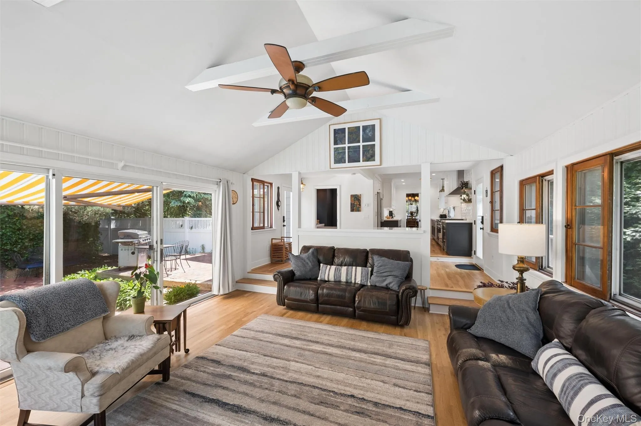 16 Union Avenue, Brookhaven, NY, 4 Bedrooms Bedrooms, 8 Rooms Rooms,2 BathroomsBathrooms,Residential,For Rent,Union,0,1010407 16 Union Avenue, Brookhaven, NY, 4 Bedrooms Bedrooms, 8 Rooms Rooms,2 BathroomsBathrooms,Residential,For Rent,Union,0,1010407