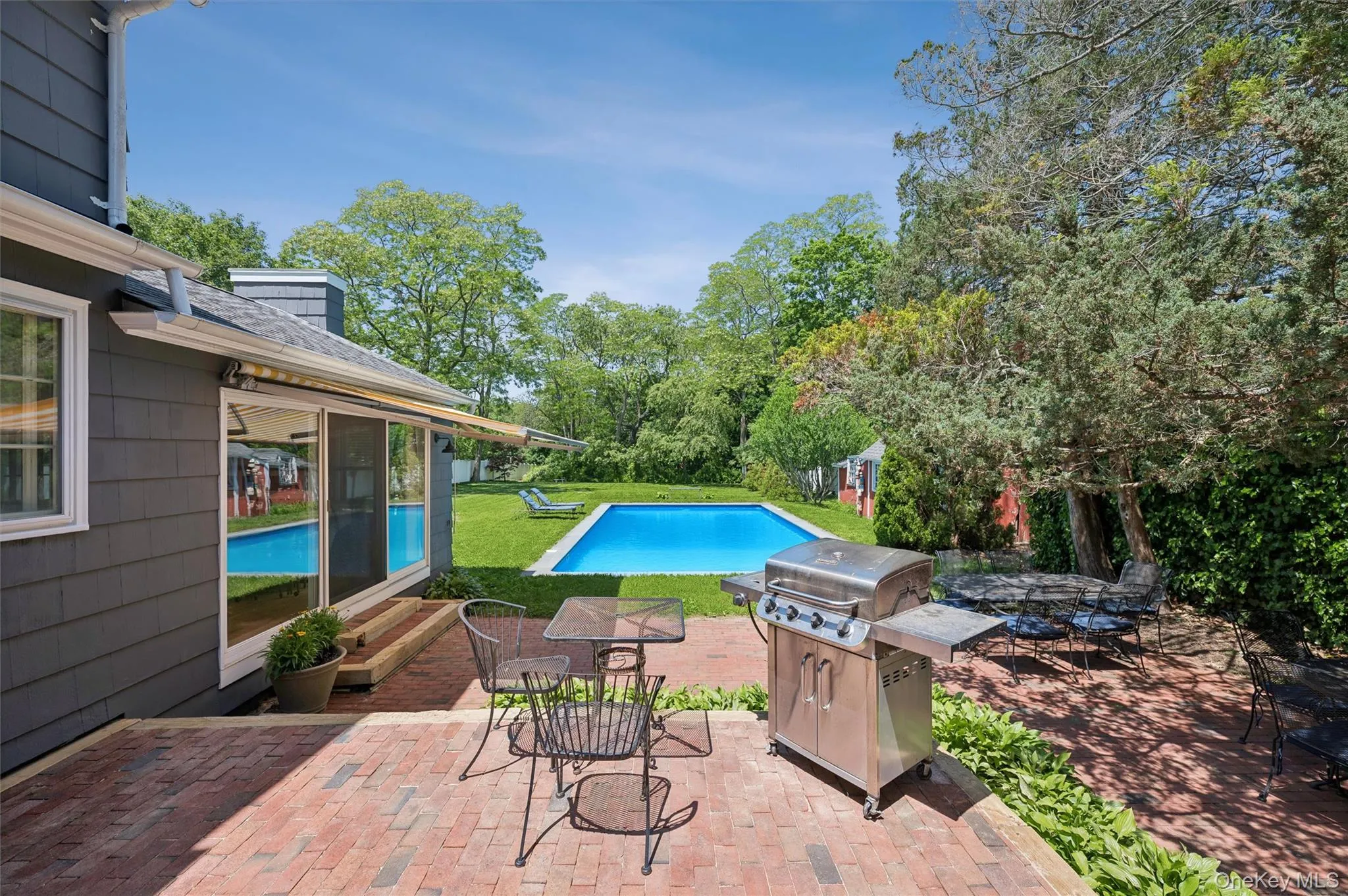 16 Union Avenue, Brookhaven, NY, 4 Bedrooms Bedrooms, 8 Rooms Rooms,2 BathroomsBathrooms,Residential,For Rent,Union,0,1010407 16 Union Avenue, Brookhaven, NY, 4 Bedrooms Bedrooms, 8 Rooms Rooms,2 BathroomsBathrooms,Residential,For Rent,Union,0,1010407