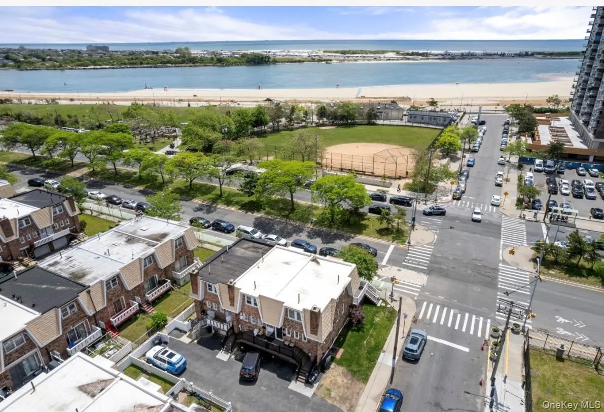 1666 Seagirt Boulevard, New York, NY, 3 Bedrooms Bedrooms, 6 Rooms Rooms,2 BathroomsBathrooms,Residential,For Rent,Seagirt,0,1010410 1666 Seagirt Boulevard, New York, NY, 3 Bedrooms Bedrooms, 6 Rooms Rooms,2 BathroomsBathrooms,Residential,For Rent,Seagirt,0,1010410