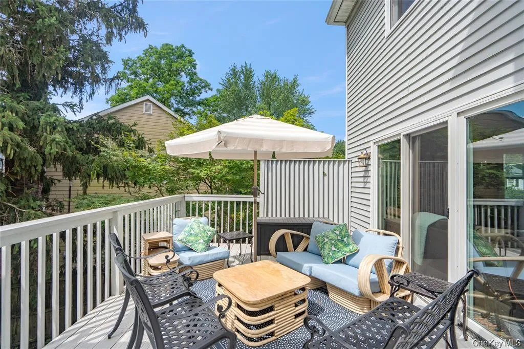 6 Cedar Avenue, Oyster Bay, NY, 4 Bedrooms Bedrooms, 9 Rooms Rooms,2 BathroomsBathrooms,Residential,For Rent,Cedar,0,1010411 6 Cedar Avenue, Oyster Bay, NY, 4 Bedrooms Bedrooms, 9 Rooms Rooms,2 BathroomsBathrooms,Residential,For Rent,Cedar,0,1010411