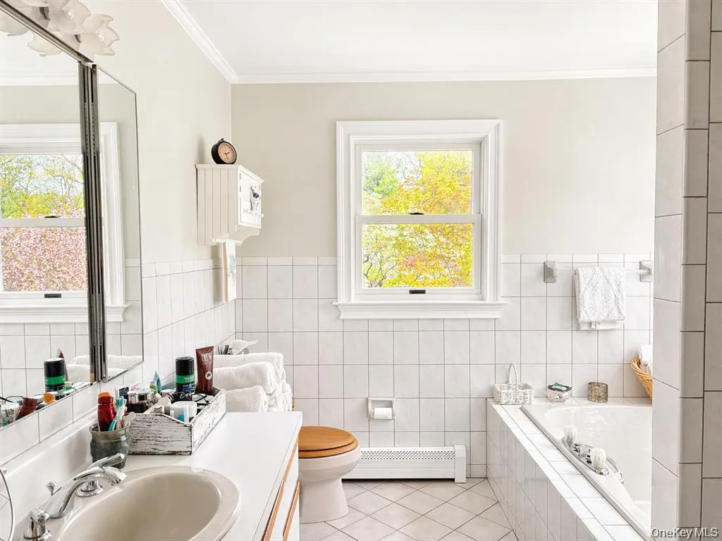 6 Cedar Avenue, Oyster Bay, NY, 4 Bedrooms Bedrooms, 9 Rooms Rooms,2 BathroomsBathrooms,Residential,For Rent,Cedar,0,1010411 6 Cedar Avenue, Oyster Bay, NY, 4 Bedrooms Bedrooms, 9 Rooms Rooms,2 BathroomsBathrooms,Residential,For Rent,Cedar,0,1010411