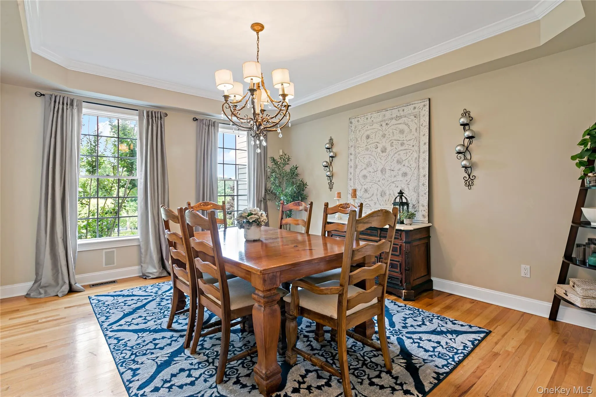 Formal dining room for grand entertaining. Formal dining room for grand entertaining.