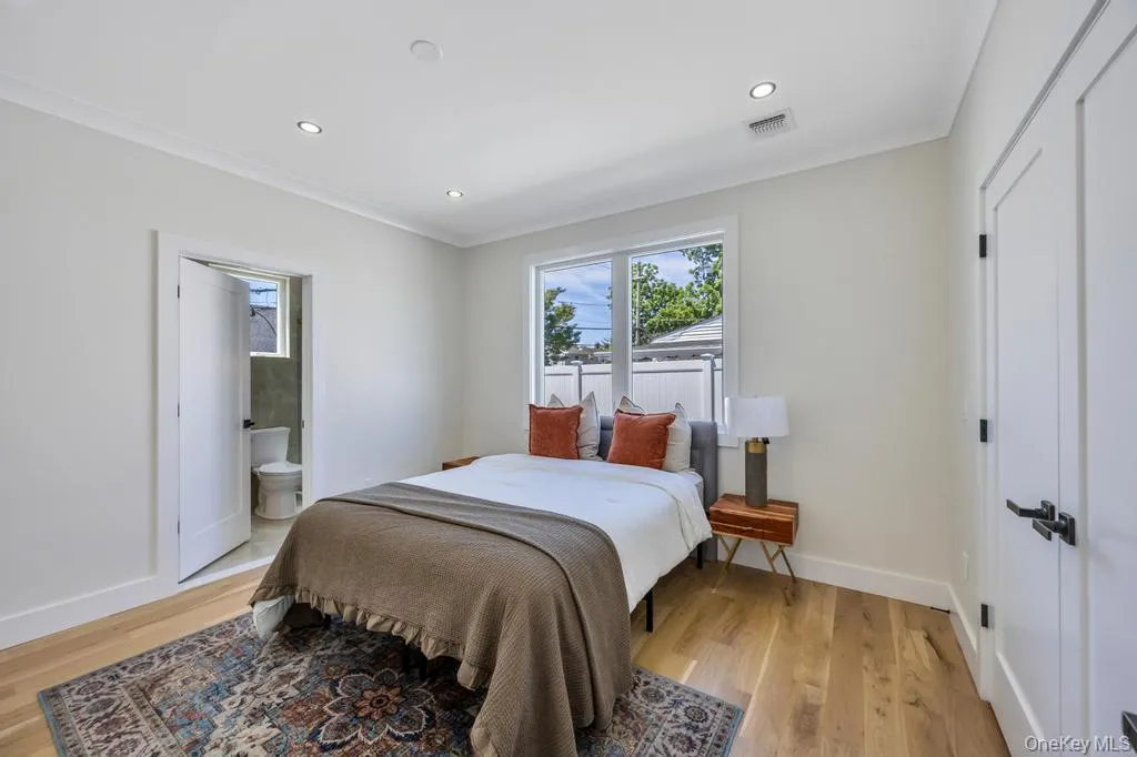 8 Table Lane, Oyster Bay, NY, 5 Bedrooms Bedrooms, 10 Rooms Rooms,5 BathroomsBathrooms,Residential,For Rent,Table,0,1010417 8 Table Lane, Oyster Bay, NY, 5 Bedrooms Bedrooms, 10 Rooms Rooms,5 BathroomsBathrooms,Residential,For Rent,Table,0,1010417