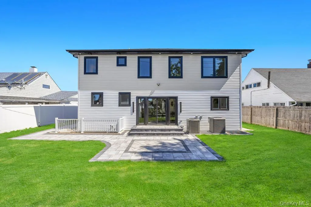8 Table Lane, Oyster Bay, NY, 5 Bedrooms Bedrooms, 10 Rooms Rooms,5 BathroomsBathrooms,Residential,For Rent,Table,0,1010417 8 Table Lane, Oyster Bay, NY, 5 Bedrooms Bedrooms, 10 Rooms Rooms,5 BathroomsBathrooms,Residential,For Rent,Table,0,1010417