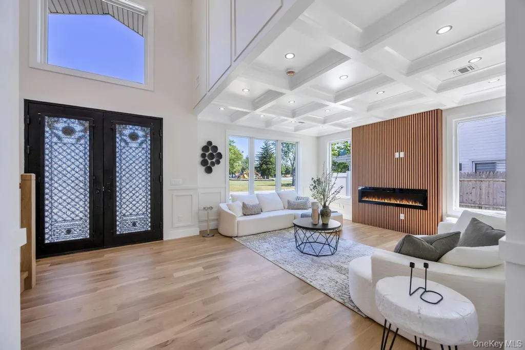 8 Table Lane, Oyster Bay, NY, 5 Bedrooms Bedrooms, 10 Rooms Rooms,5 BathroomsBathrooms,Residential,For Rent,Table,0,1010417 8 Table Lane, Oyster Bay, NY, 5 Bedrooms Bedrooms, 10 Rooms Rooms,5 BathroomsBathrooms,Residential,For Rent,Table,0,1010417
