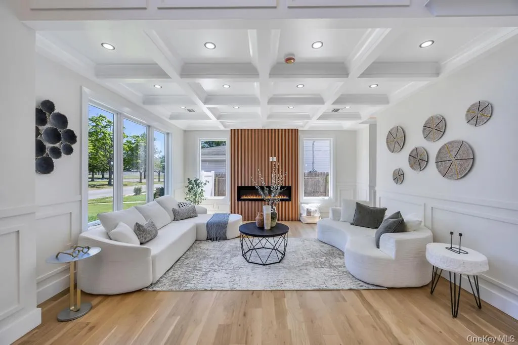 8 Table Lane, Oyster Bay, NY, 5 Bedrooms Bedrooms, 10 Rooms Rooms,5 BathroomsBathrooms,Residential,For Rent,Table,0,1010417 8 Table Lane, Oyster Bay, NY, 5 Bedrooms Bedrooms, 10 Rooms Rooms,5 BathroomsBathrooms,Residential,For Rent,Table,0,1010417