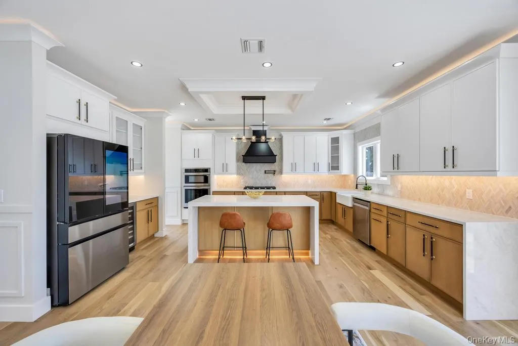 8 Table Lane, Oyster Bay, NY, 5 Bedrooms Bedrooms, 10 Rooms Rooms,5 BathroomsBathrooms,Residential,For Rent,Table,0,1010417 8 Table Lane, Oyster Bay, NY, 5 Bedrooms Bedrooms, 10 Rooms Rooms,5 BathroomsBathrooms,Residential,For Rent,Table,0,1010417