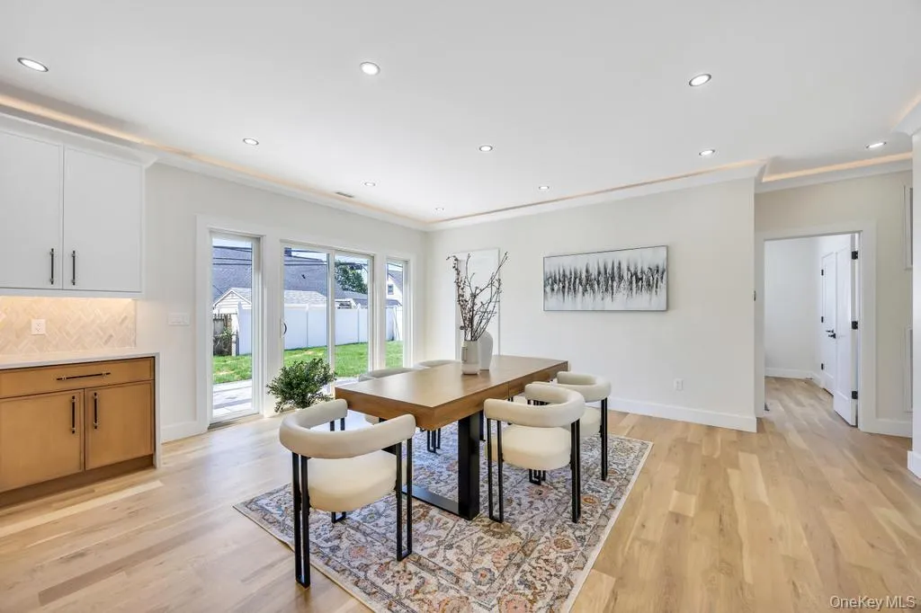 8 Table Lane, Oyster Bay, NY, 5 Bedrooms Bedrooms, 10 Rooms Rooms,5 BathroomsBathrooms,Residential,For Rent,Table,0,1010417 8 Table Lane, Oyster Bay, NY, 5 Bedrooms Bedrooms, 10 Rooms Rooms,5 BathroomsBathrooms,Residential,For Rent,Table,0,1010417