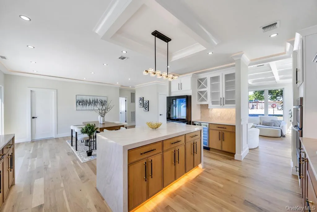 8 Table Lane, Oyster Bay, NY, 5 Bedrooms Bedrooms, 10 Rooms Rooms,5 BathroomsBathrooms,Residential,For Rent,Table,0,1010417 8 Table Lane, Oyster Bay, NY, 5 Bedrooms Bedrooms, 10 Rooms Rooms,5 BathroomsBathrooms,Residential,For Rent,Table,0,1010417