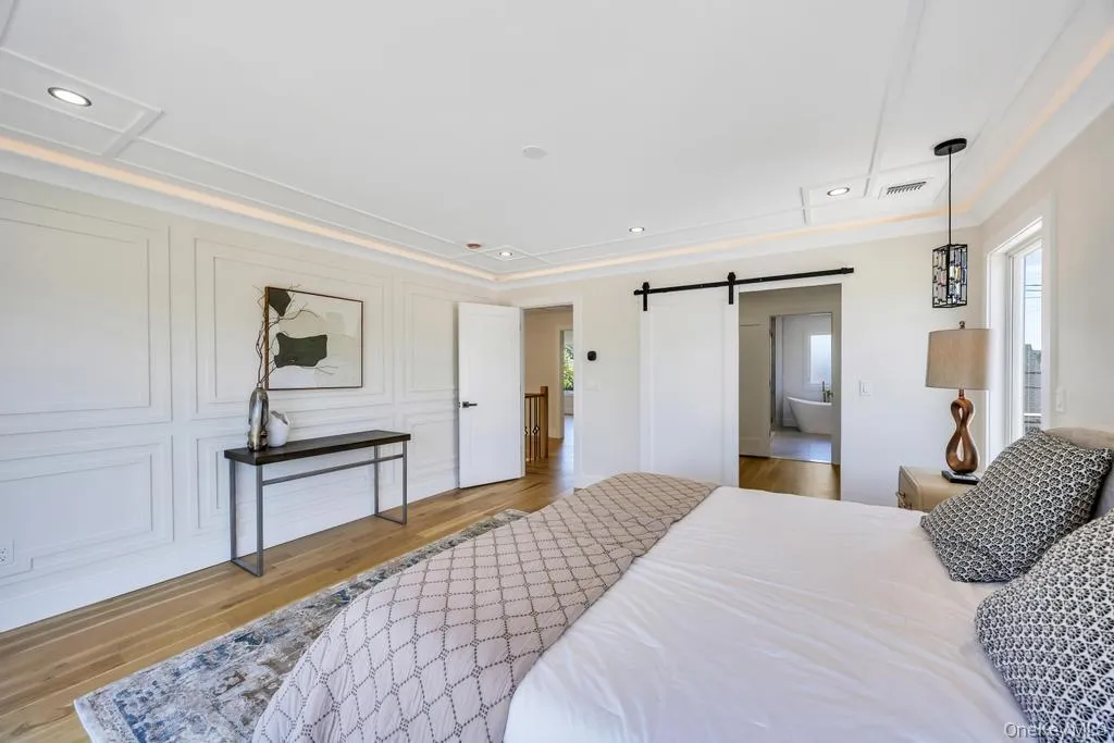 8 Table Lane, Oyster Bay, NY, 5 Bedrooms Bedrooms, 10 Rooms Rooms,5 BathroomsBathrooms,Residential,For Rent,Table,0,1010417 8 Table Lane, Oyster Bay, NY, 5 Bedrooms Bedrooms, 10 Rooms Rooms,5 BathroomsBathrooms,Residential,For Rent,Table,0,1010417