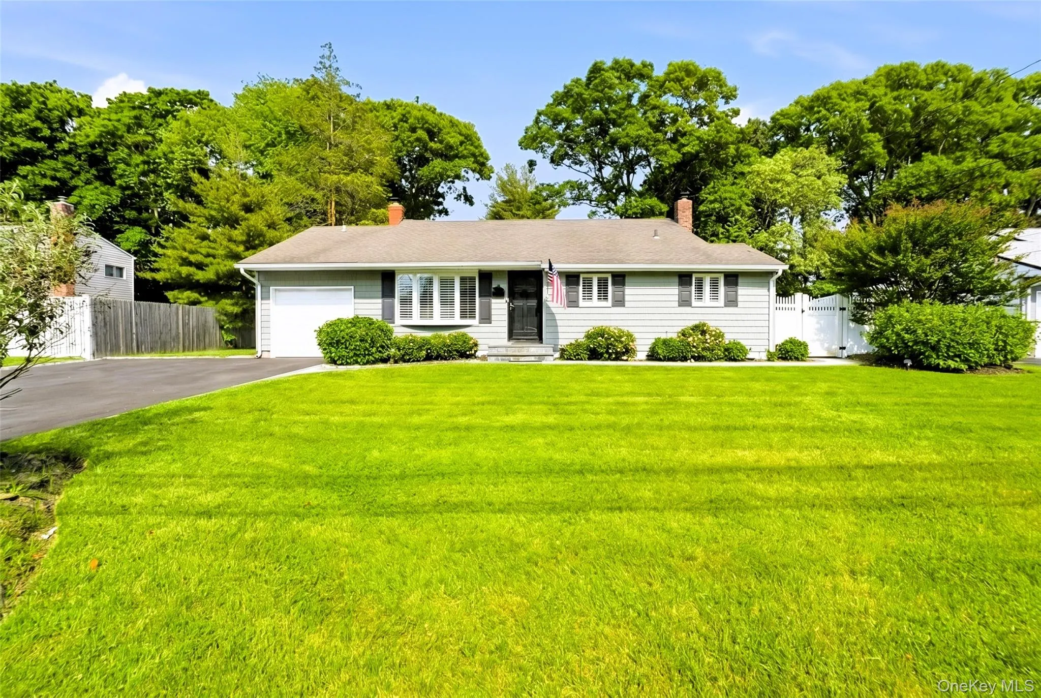957 Gardiner Drive, Islip, NY, 4 Bedrooms Bedrooms, 9 Rooms Rooms,2 BathroomsBathrooms,Residential,For Rent,Gardiner,0,1010420 957 Gardiner Drive, Islip, NY, 4 Bedrooms Bedrooms, 9 Rooms Rooms,2 BathroomsBathrooms,Residential,For Rent,Gardiner,0,1010420