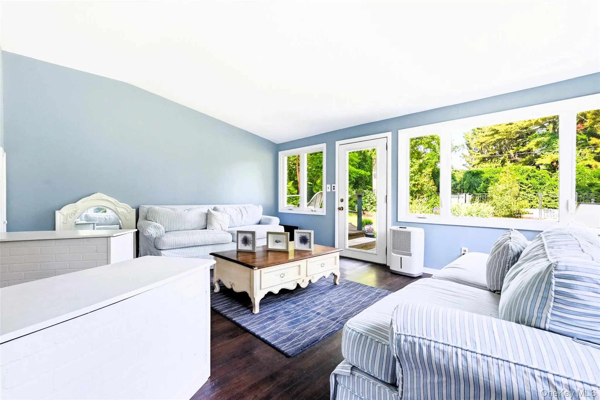 957 Gardiner Drive, Islip, NY, 4 Bedrooms Bedrooms, 9 Rooms Rooms,2 BathroomsBathrooms,Residential,For Rent,Gardiner,0,1010420 957 Gardiner Drive, Islip, NY, 4 Bedrooms Bedrooms, 9 Rooms Rooms,2 BathroomsBathrooms,Residential,For Rent,Gardiner,0,1010420
