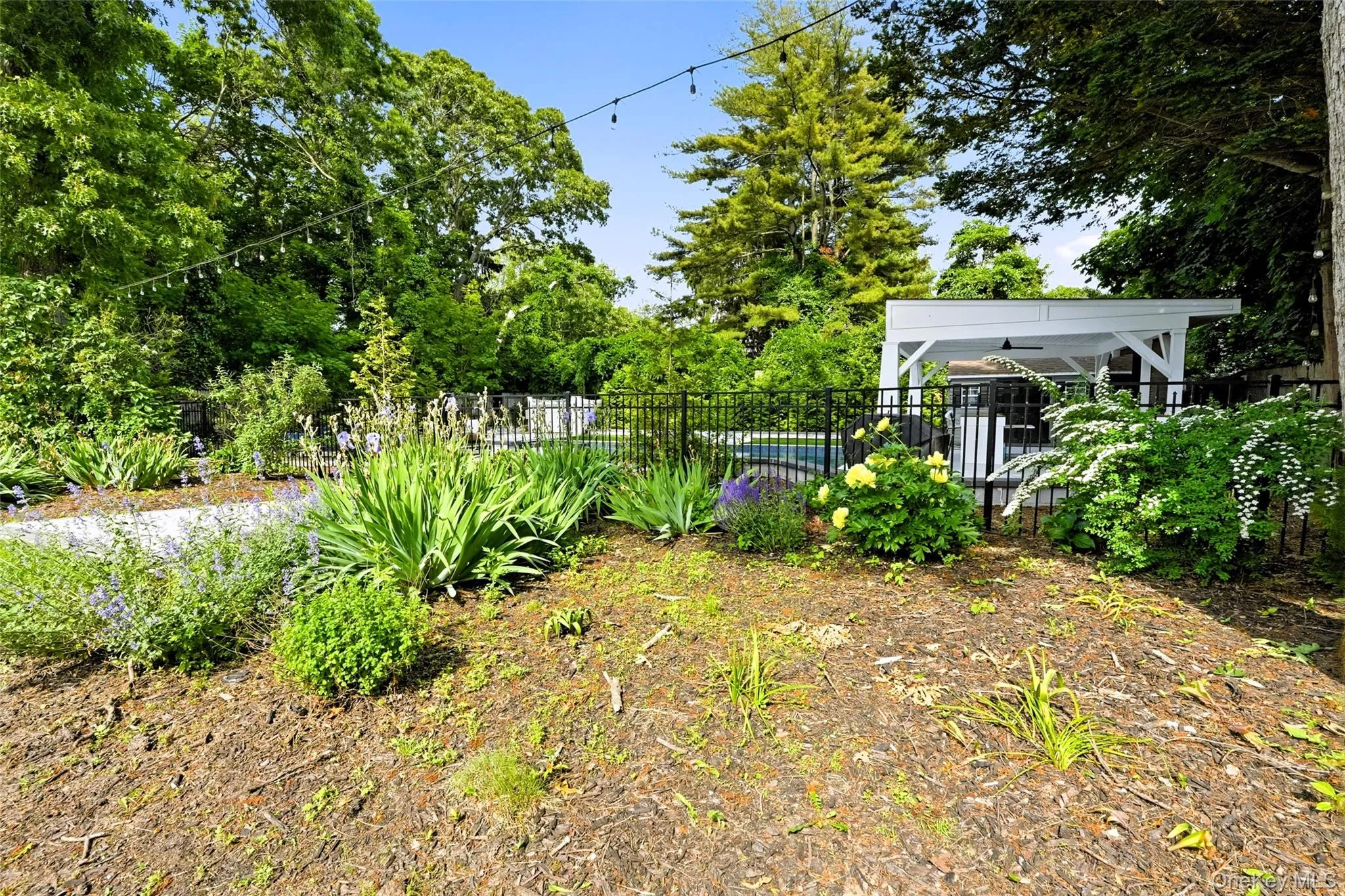 957 Gardiner Drive, Islip, NY, 4 Bedrooms Bedrooms, 9 Rooms Rooms,2 BathroomsBathrooms,Residential,For Rent,Gardiner,0,1010420 957 Gardiner Drive, Islip, NY, 4 Bedrooms Bedrooms, 9 Rooms Rooms,2 BathroomsBathrooms,Residential,For Rent,Gardiner,0,1010420