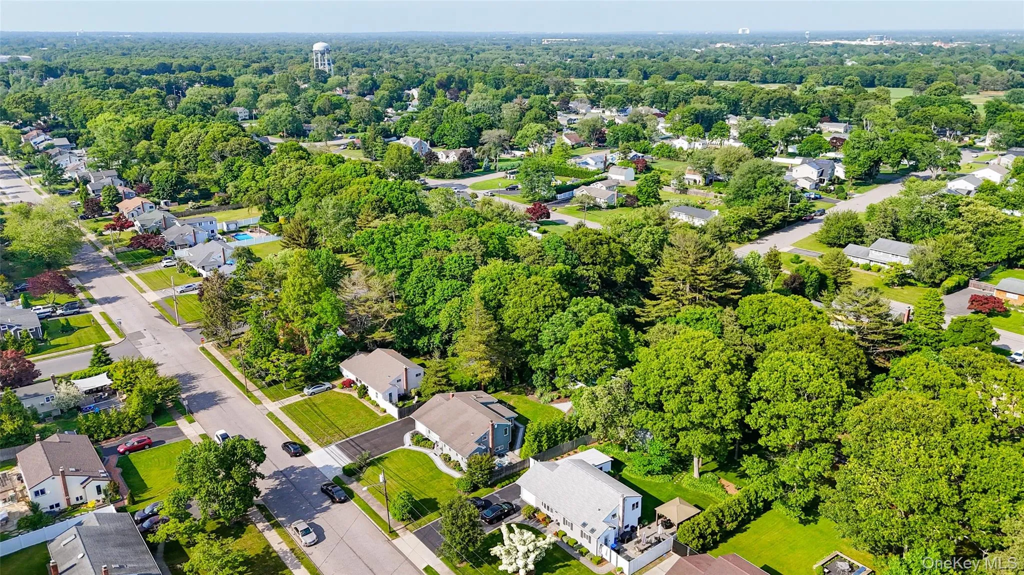 957 Gardiner Drive, Islip, NY, 4 Bedrooms Bedrooms, 9 Rooms Rooms,2 BathroomsBathrooms,Residential,For Rent,Gardiner,0,1010420 957 Gardiner Drive, Islip, NY, 4 Bedrooms Bedrooms, 9 Rooms Rooms,2 BathroomsBathrooms,Residential,For Rent,Gardiner,0,1010420