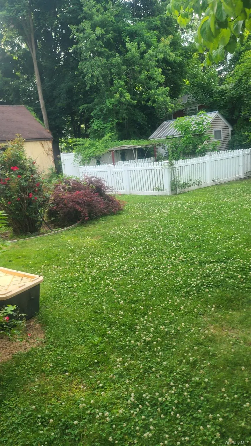 11 De Clark Place, Clarkstown, NY, 3 Bedrooms Bedrooms, 8 Rooms Rooms,2 BathroomsBathrooms,Residential Lease,For Rent,De Clark,0,KEY1010424 11 De Clark Place, Clarkstown, NY, 3 Bedrooms Bedrooms, 8 Rooms Rooms,2 BathroomsBathrooms,Residential Lease,For Rent,De Clark,0,KEY1010424