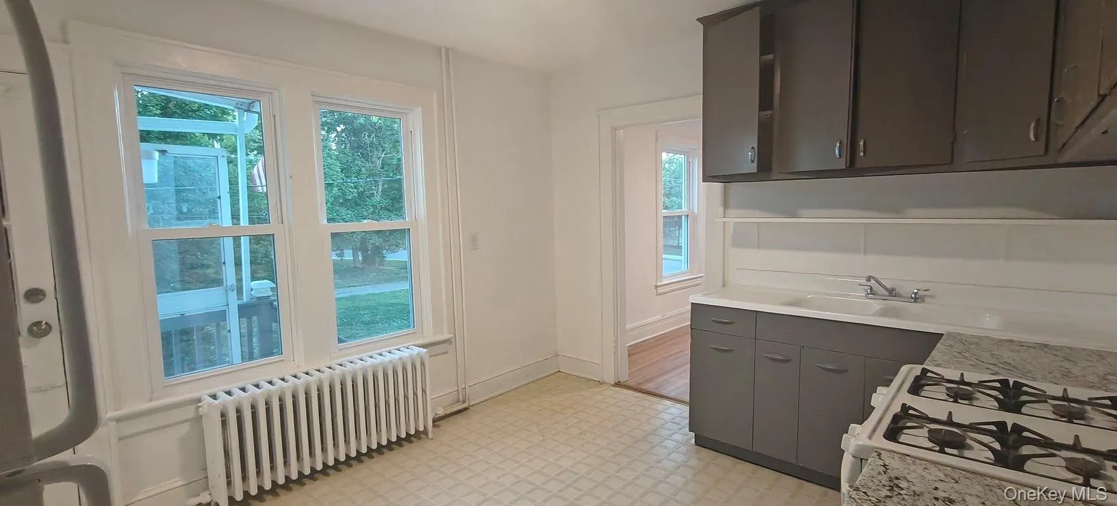 13 Springside Avenue, Poughkeepsie, NY, 2 Bedrooms Bedrooms, 5 Rooms Rooms,1 BathroomBathrooms,Residential Lease,For Rent,Springside,0,1010425 13 Springside Avenue, Poughkeepsie, NY, 2 Bedrooms Bedrooms, 5 Rooms Rooms,1 BathroomBathrooms,Residential Lease,For Rent,Springside,0,1010425