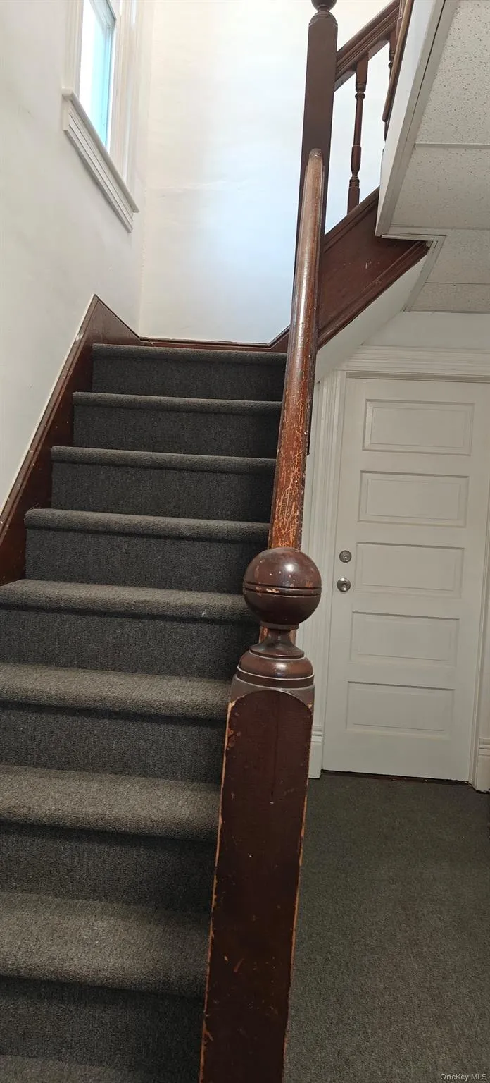 13 Springside Avenue, Poughkeepsie, NY, 2 Bedrooms Bedrooms, 5 Rooms Rooms,1 BathroomBathrooms,Residential Lease,For Rent,Springside,0,1010425 13 Springside Avenue, Poughkeepsie, NY, 2 Bedrooms Bedrooms, 5 Rooms Rooms,1 BathroomBathrooms,Residential Lease,For Rent,Springside,0,1010425