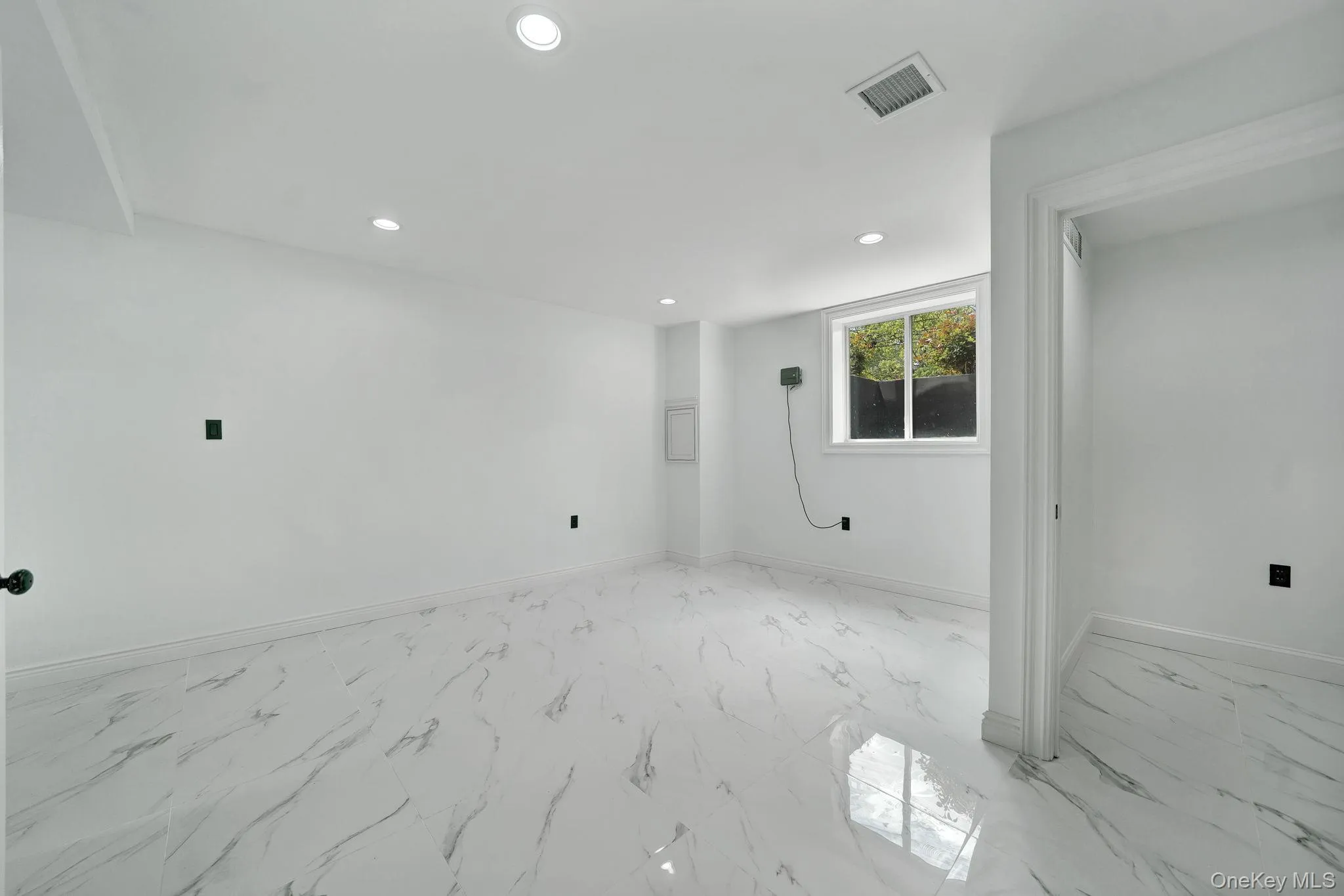 15 1st Street, Hempstead, NY, 5 Bedrooms Bedrooms, 10 Rooms Rooms,4 BathroomsBathrooms,Residential,For Rent,1st,0,1010434 15 1st Street, Hempstead, NY, 5 Bedrooms Bedrooms, 10 Rooms Rooms,4 BathroomsBathrooms,Residential,For Rent,1st,0,1010434