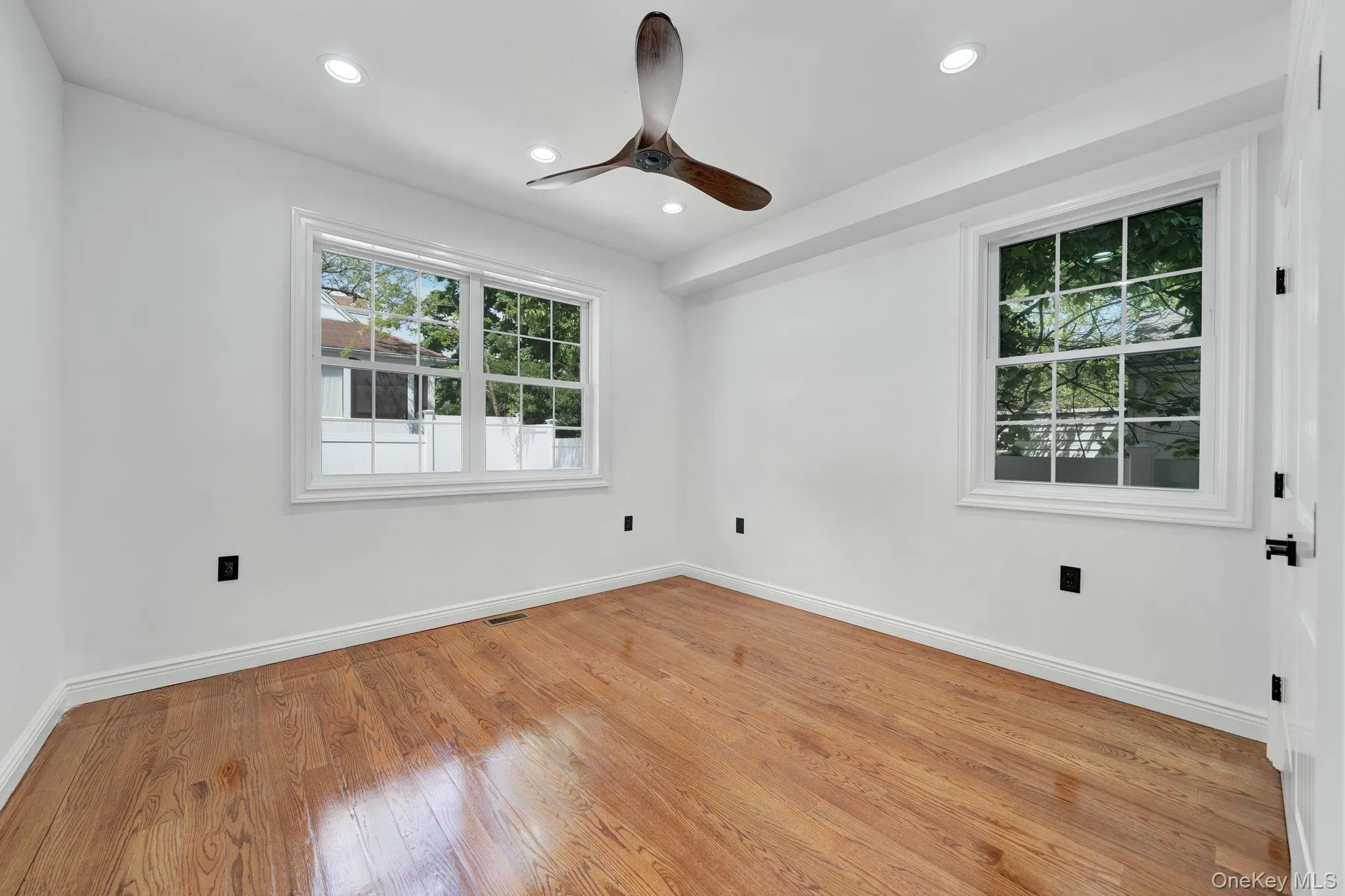 15 1st Street, Hempstead, NY, 5 Bedrooms Bedrooms, 10 Rooms Rooms,4 BathroomsBathrooms,Residential,For Rent,1st,0,1010434 15 1st Street, Hempstead, NY, 5 Bedrooms Bedrooms, 10 Rooms Rooms,4 BathroomsBathrooms,Residential,For Rent,1st,0,1010434